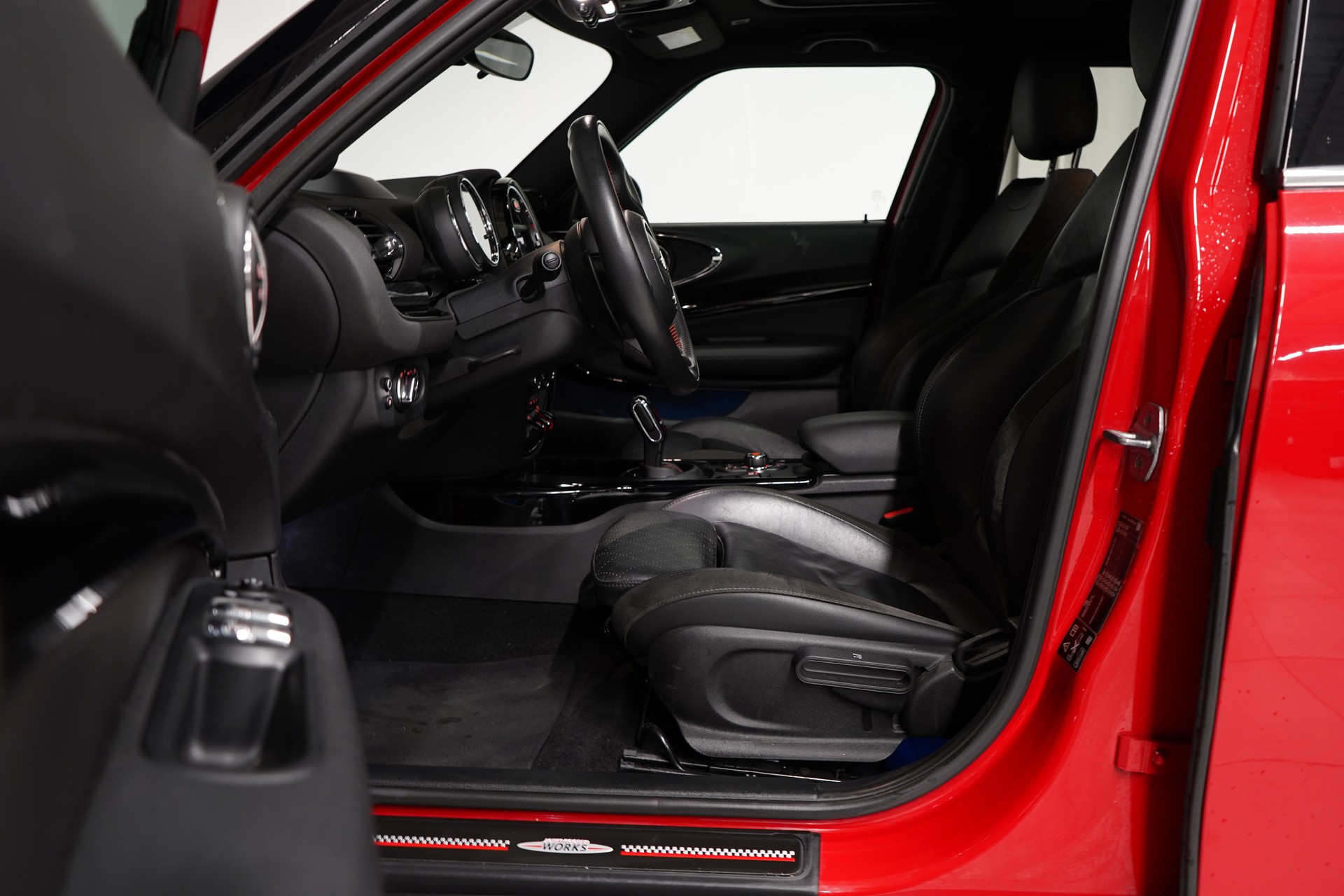 MINI Clubman Cooper John Cooper Works ALL4 Steptronic-image-8