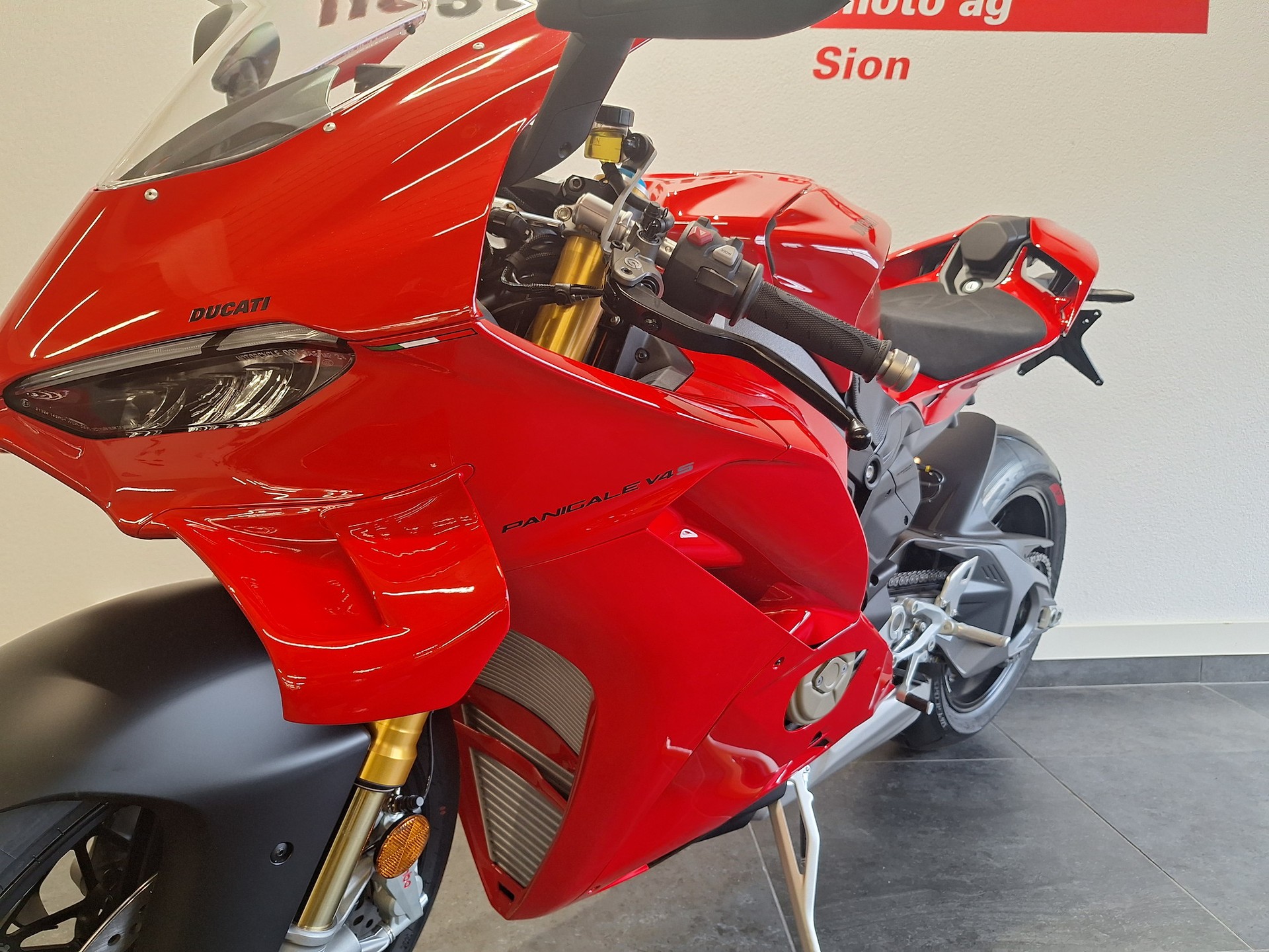 DUCATI Panigale V4 S-image-6