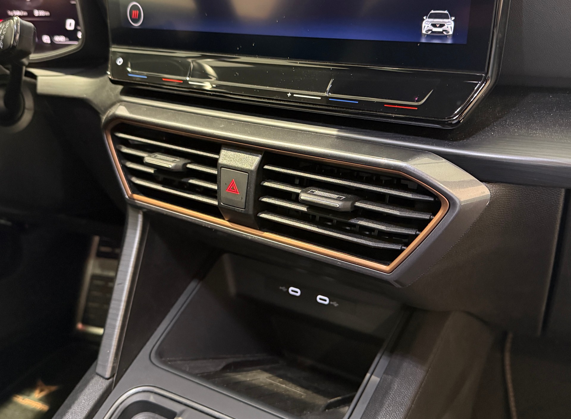 CUPRA Formentor 2.0TSI VZ 4Drive DSG-image-16