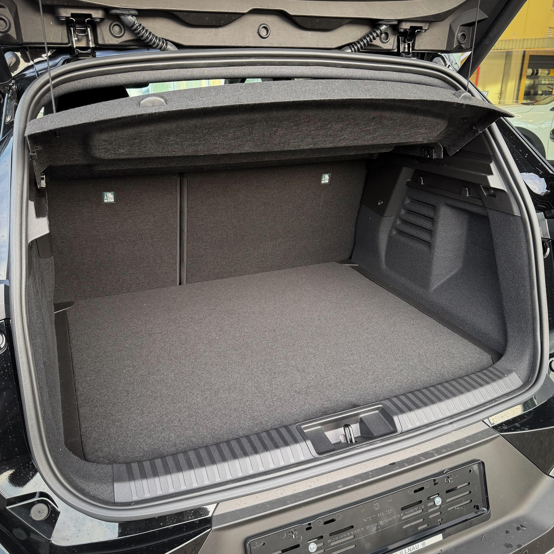 MITSUBISHI Grandis 1.8 HEV Instyle-image-11