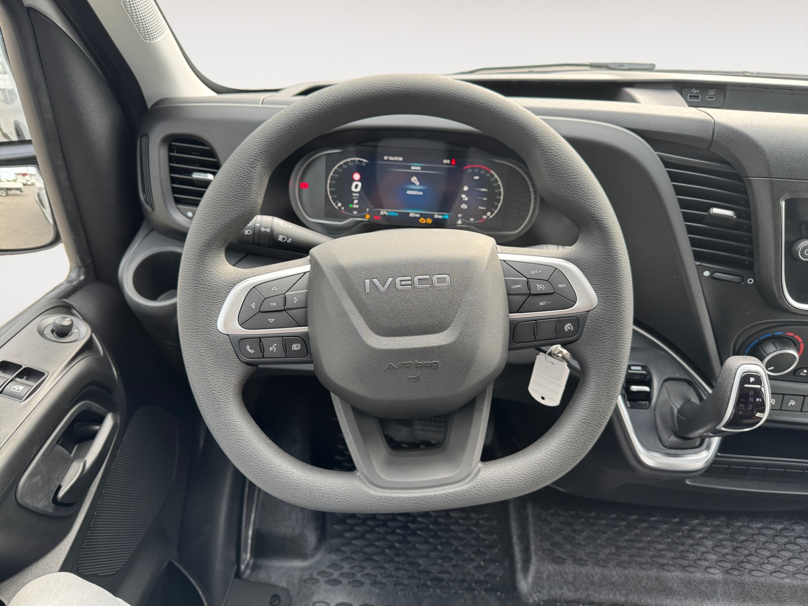 IVECO 35 S 14 A8 VL-image-4