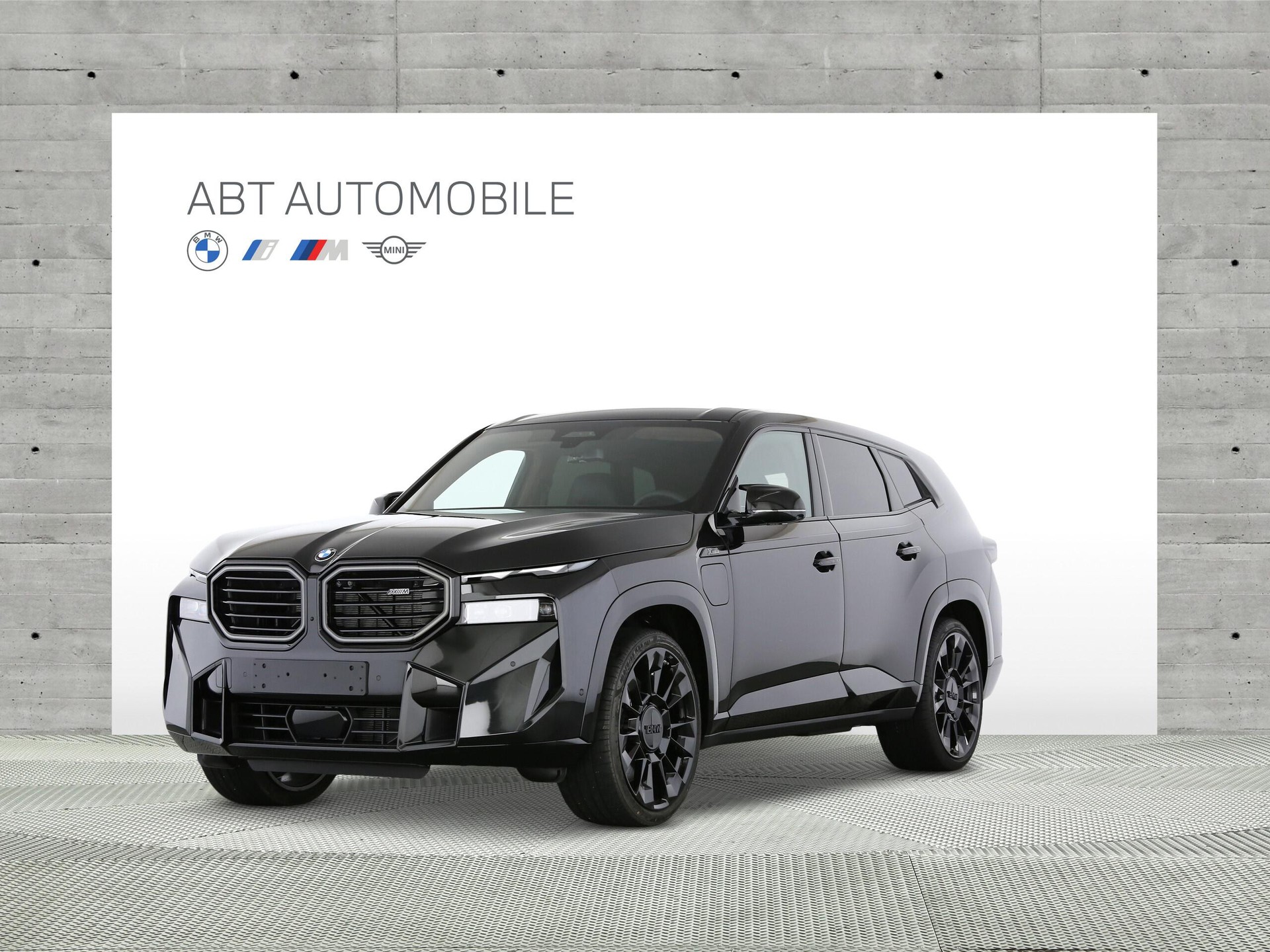 BMW XM 50e Plug-in Hybrid