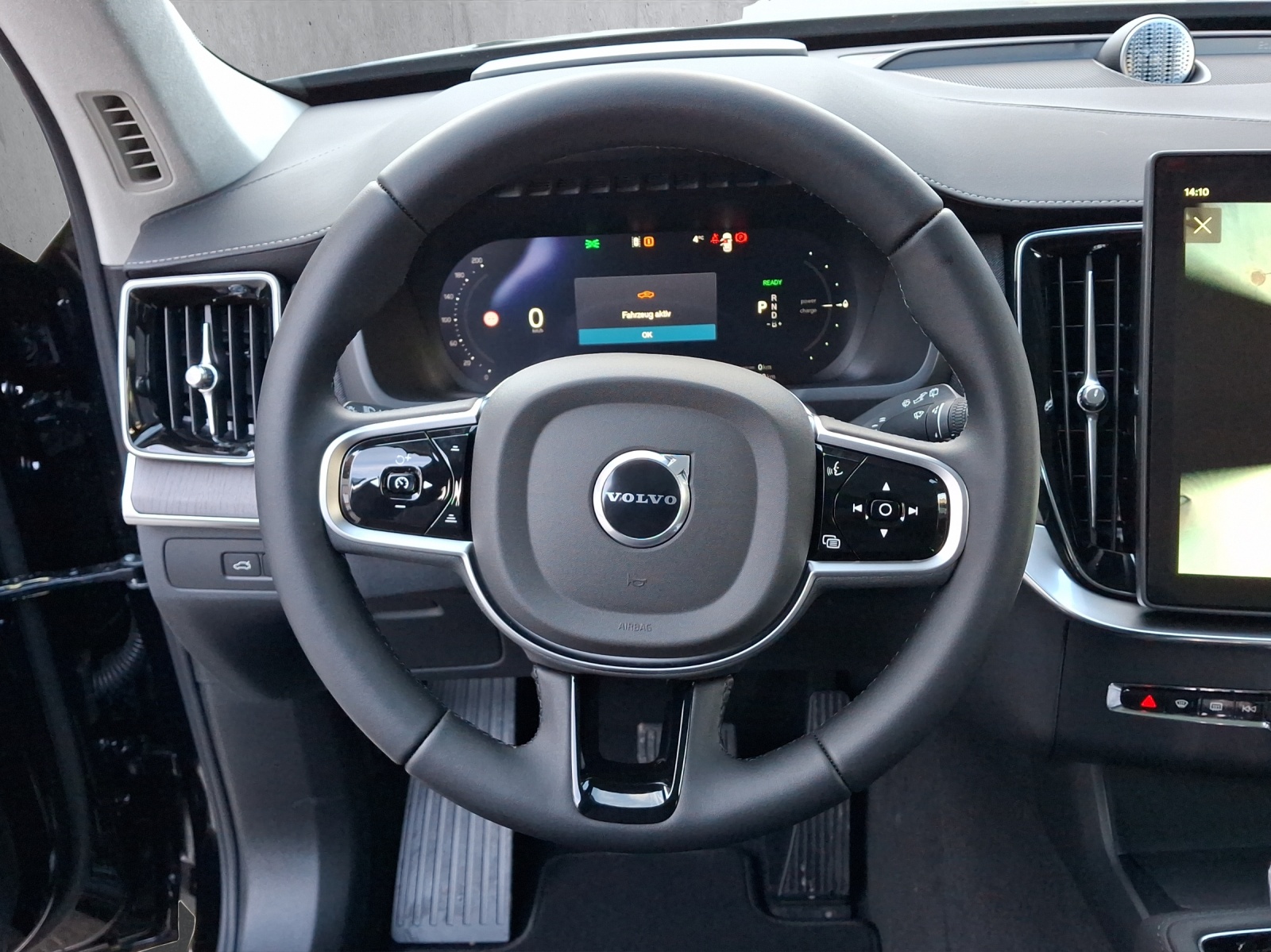 VOLVO XC90 T8 eAWD PluginHybrid Ultra Dark Geartronic-image-7