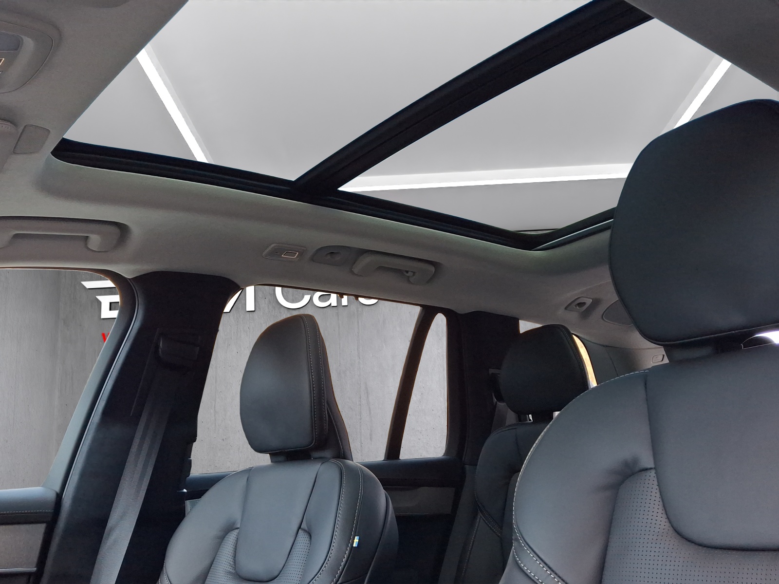 VOLVO XC90 T8 eAWD PluginHybrid Ultra Dark Geartronic-image-12
