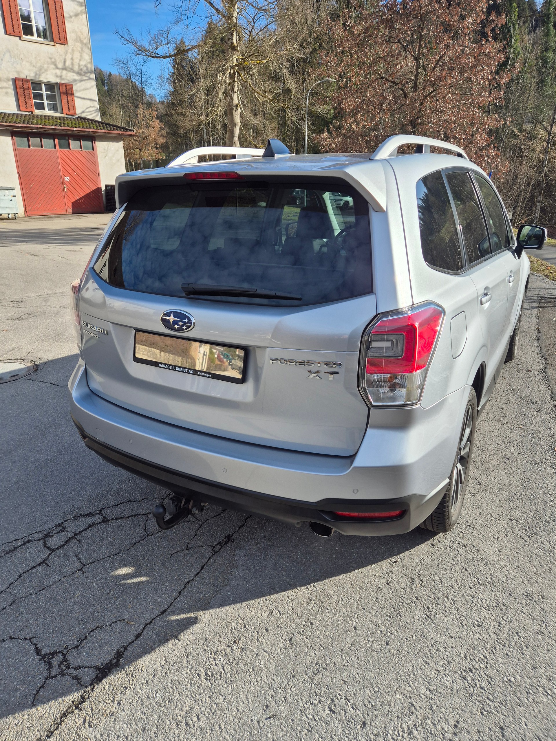 SUBARU Forester 2.0XT Luxury Lineartronic-image-2