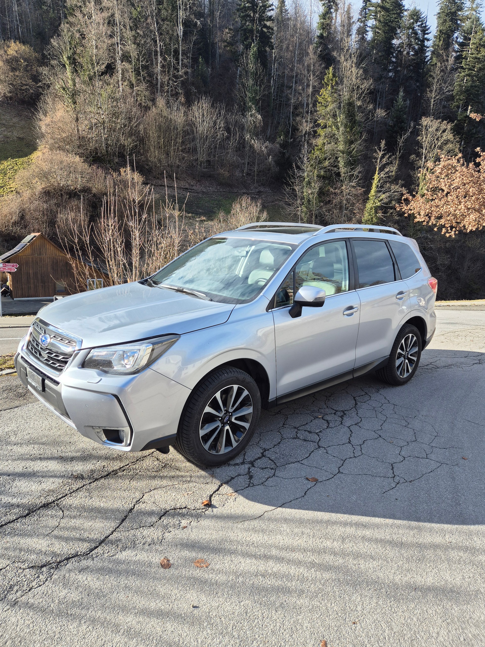 SUBARU Forester 2.0XT Luxury Lineartronic