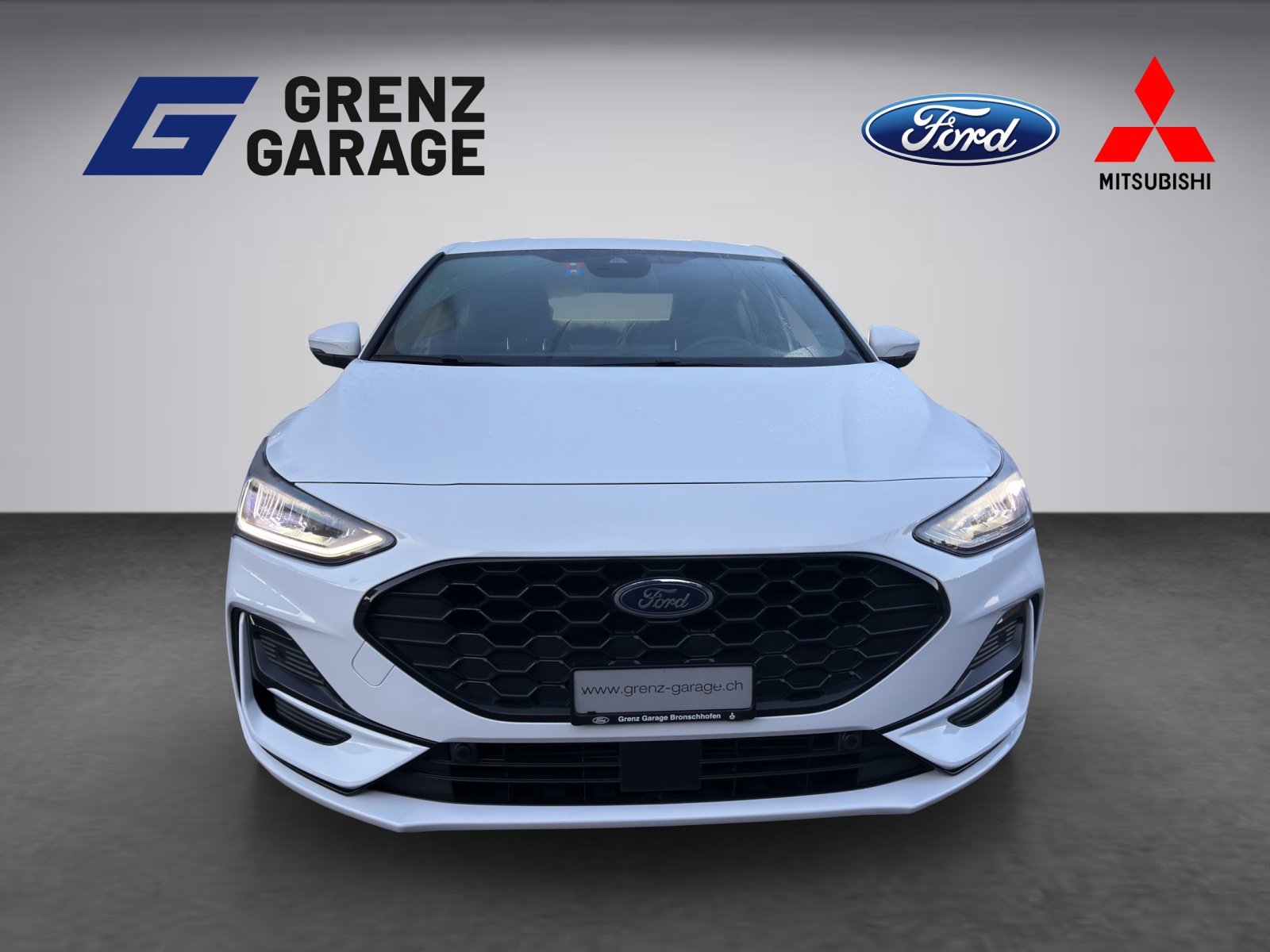 FORD Focus 1.0i EcoB Hybrid 125 ST-Line-showroom-element-3