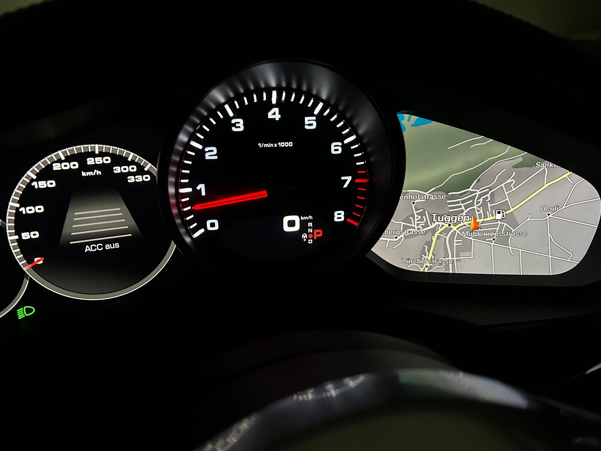 PORSCHE Panamera 4S Sport Turismo PDK*CH Fahrzeug*Schiebedach*Sportauspuff*Soft Close*-image-16