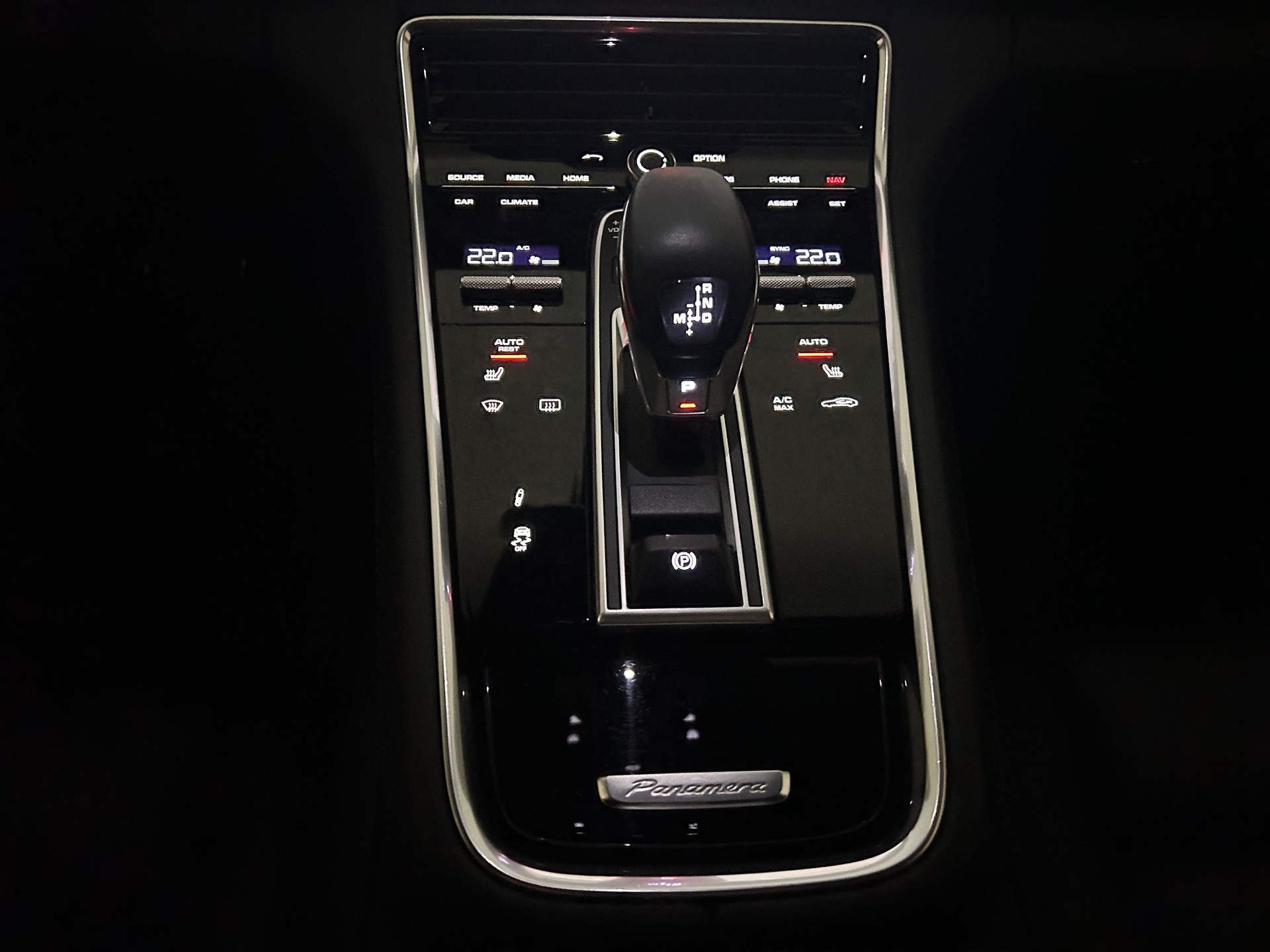 PORSCHE Panamera 4S Sport Turismo PDK*CH Fahrzeug*Schiebedach*Sportauspuff*Soft Close*-image-8