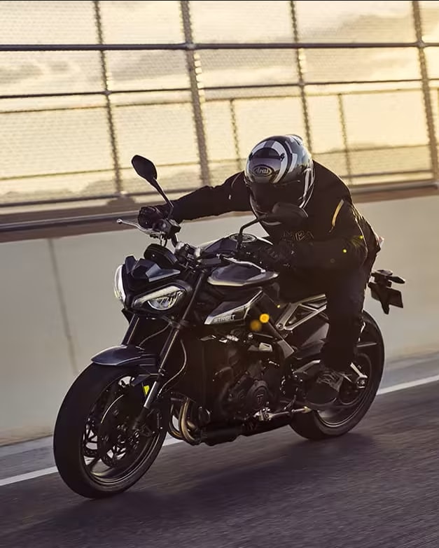 TRIUMPH Street Triple 765 R A2-image-0