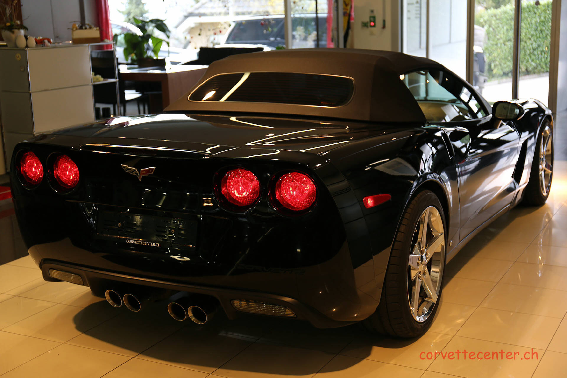 CHEVROLET Corvette Convertible 6.2 V8-image-14