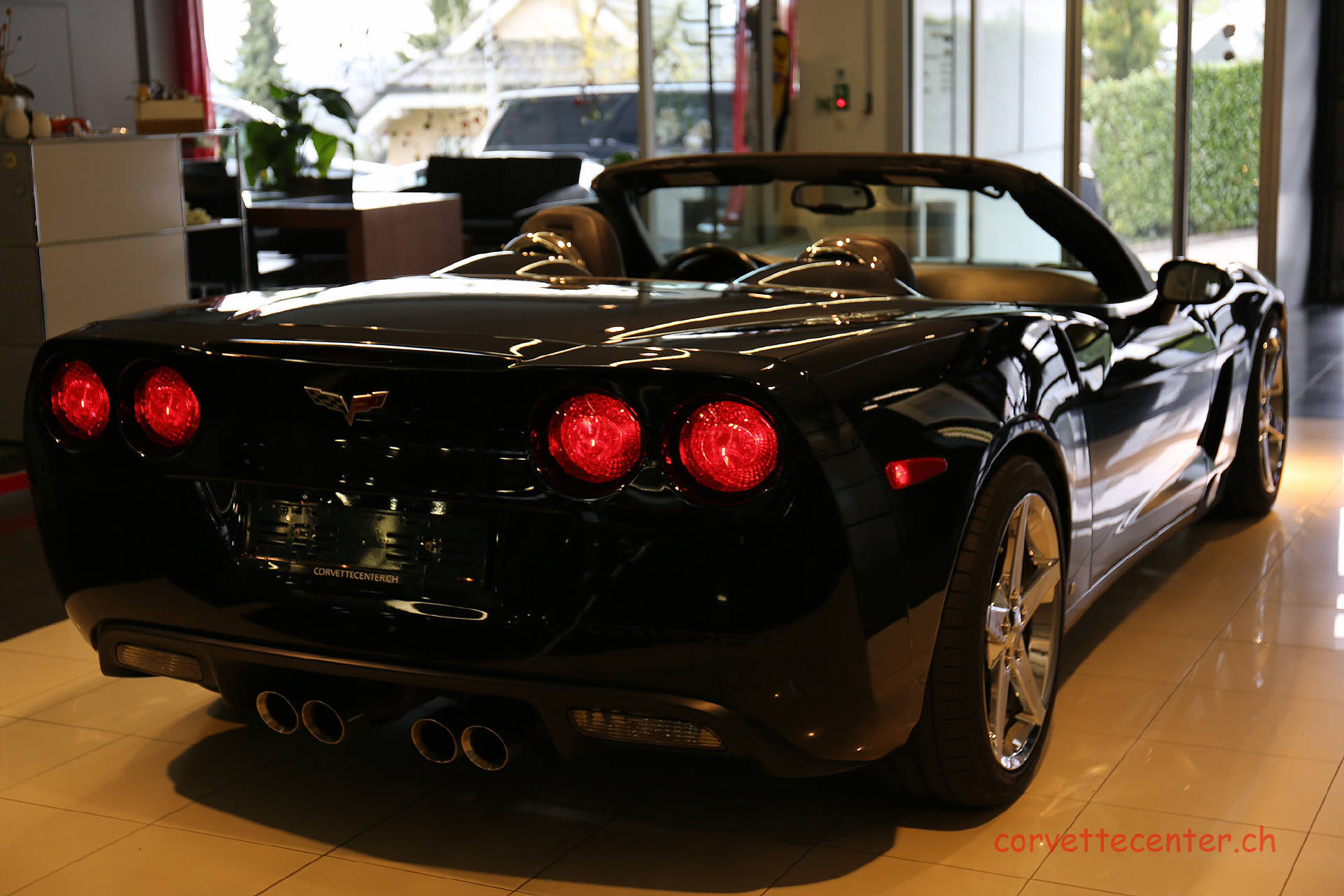 CHEVROLET Corvette Convertible 6.2 V8-image-7