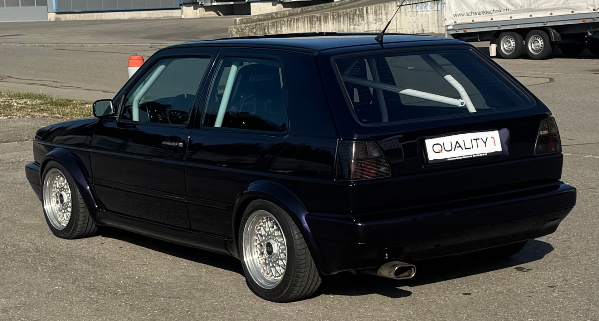 VW Golf 1800 GTI G60 Fire and Ice-image-7