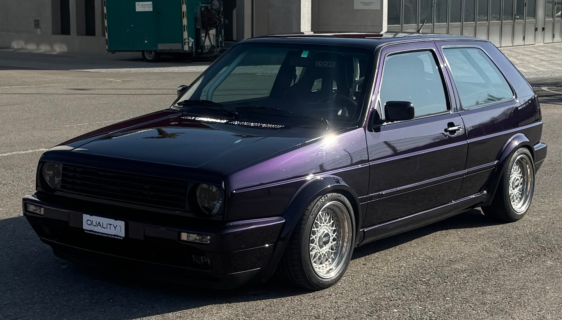 VW Golf 1800 GTI G60 Fire and Ice-showroom-element-3