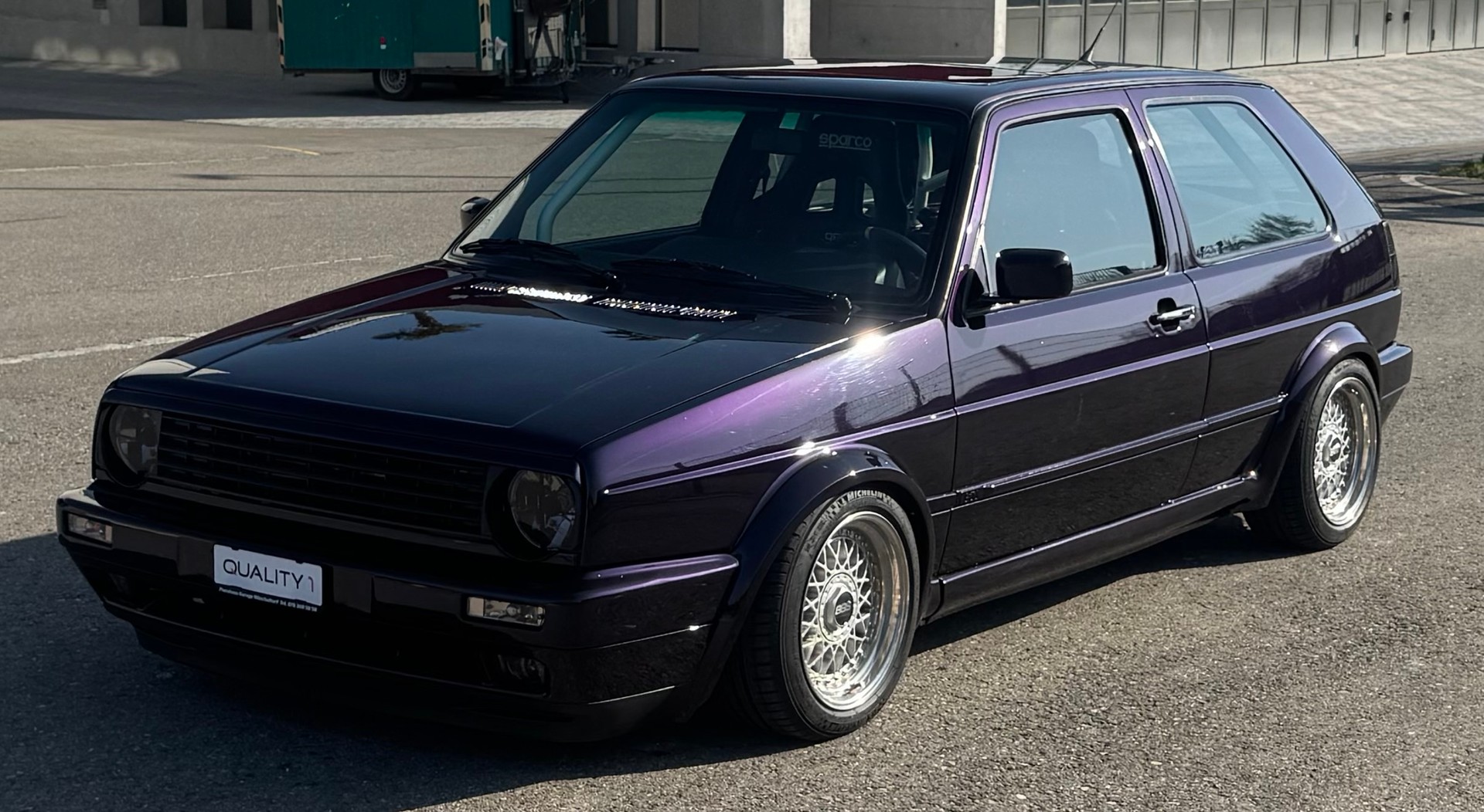 VW Golf 1800 GTI G60 Fire and Ice-showroom-element-1