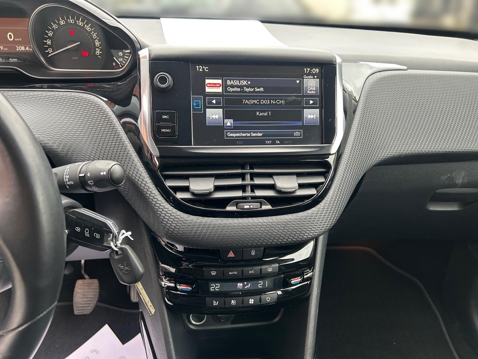 PEUGEOT 2008 1.2 PureTech Active-image-6