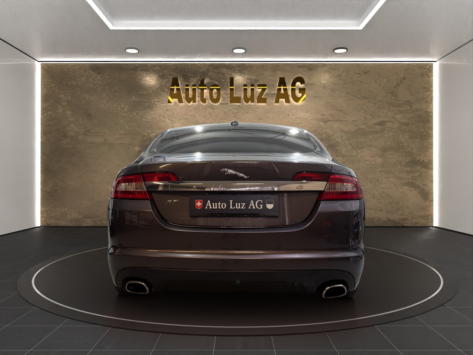 JAGUAR XF 2.7d V6 Luxury-showroom-element-2