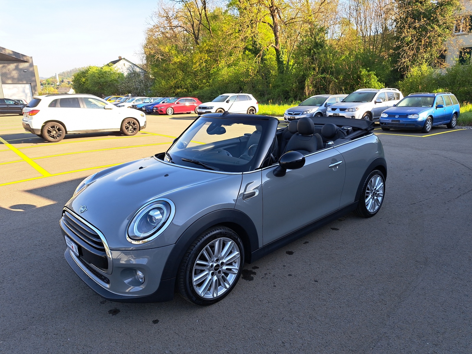 MINI Cabrio F57 1.5i Cooper-image-19