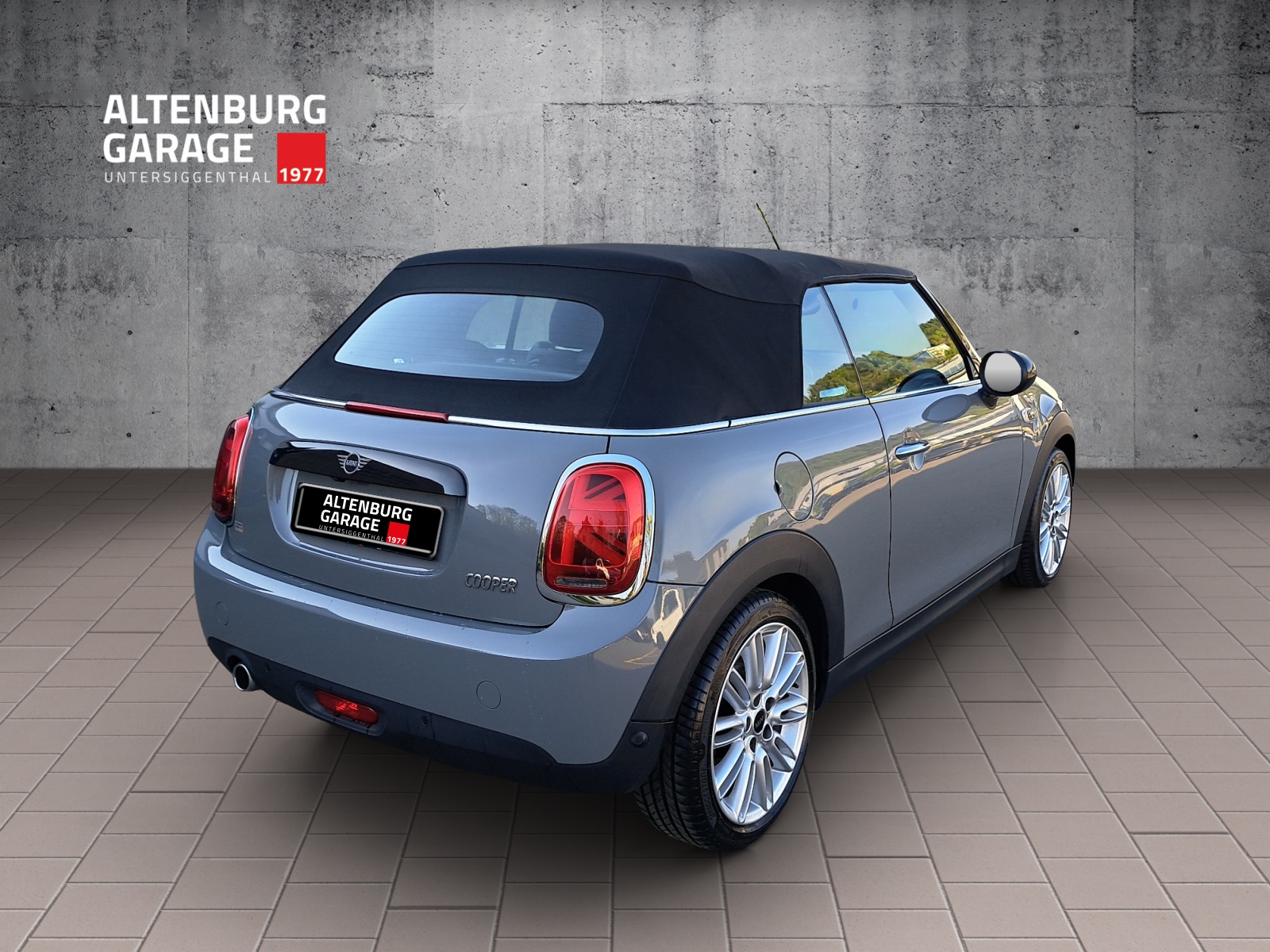 MINI Cabrio F57 1.5i Cooper-image-4
