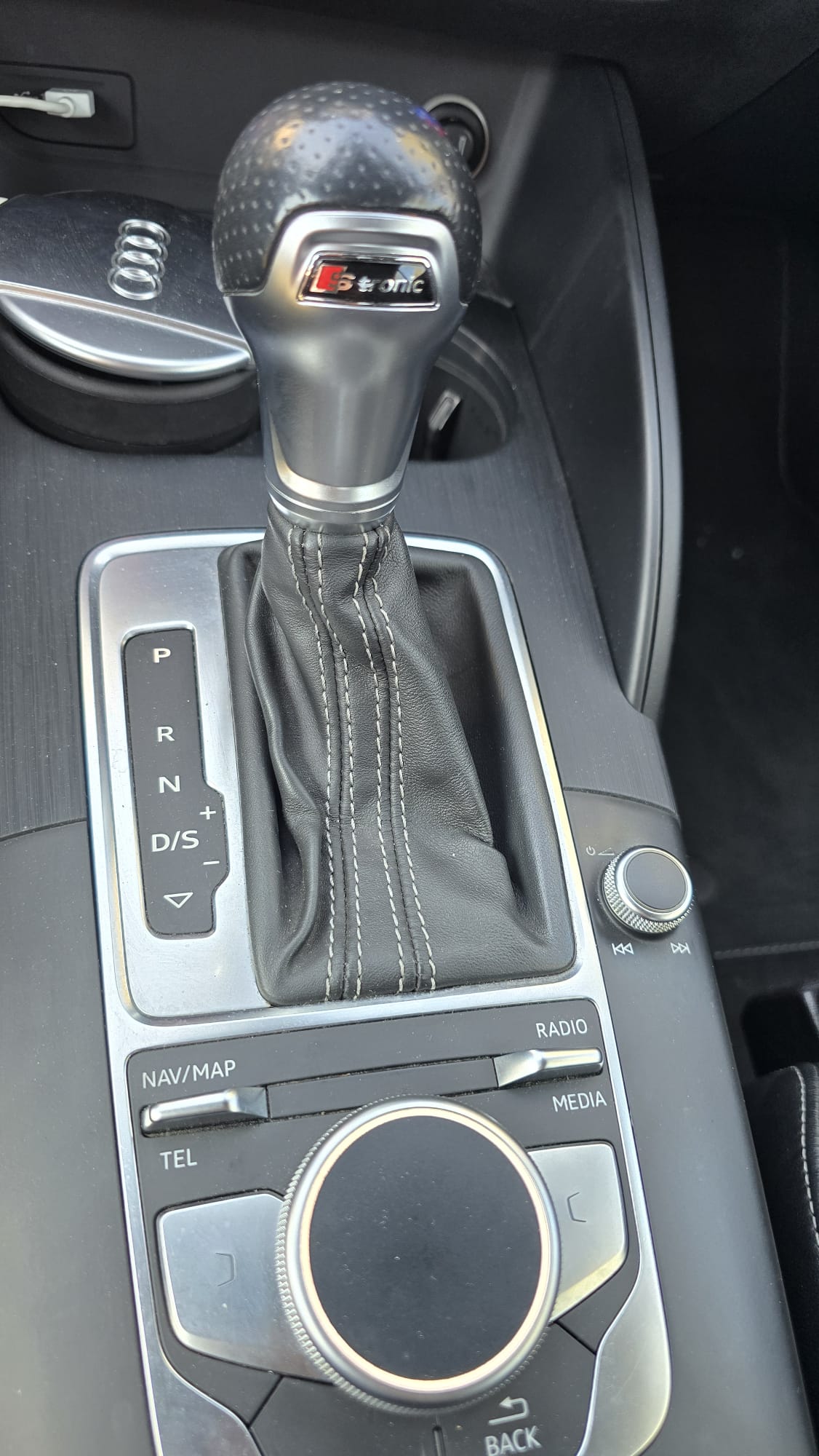 AUDI A3 Cabriolet 35 TFSI Sport S LINE S-tronic navi / ACC / tempomat / 8x alu / TLeder / CH AUTO-image-9