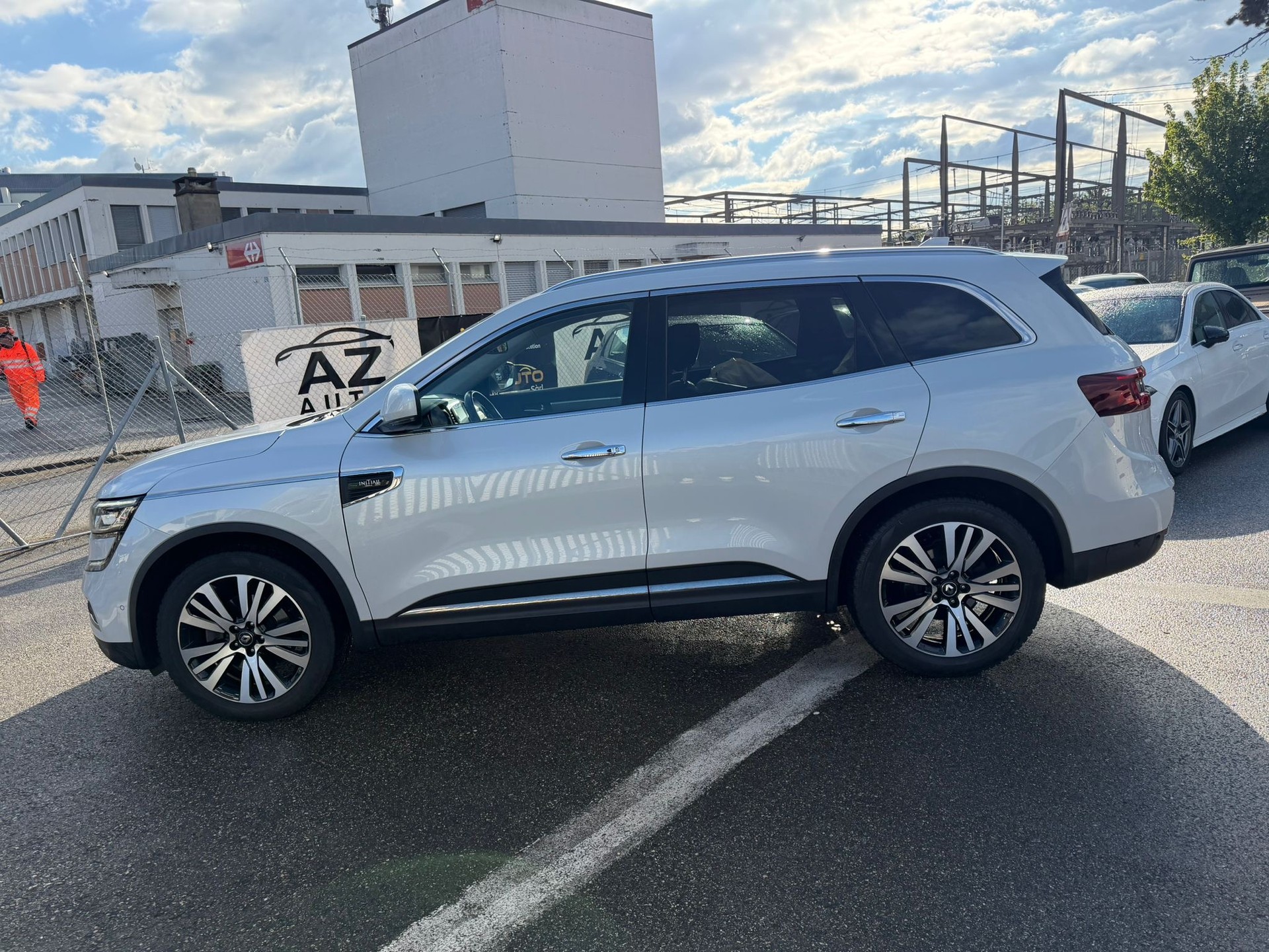 RENAULT Koleos 2.0 dCi Initial Paris 4x4 Xtronic CVT-showroom-element-2