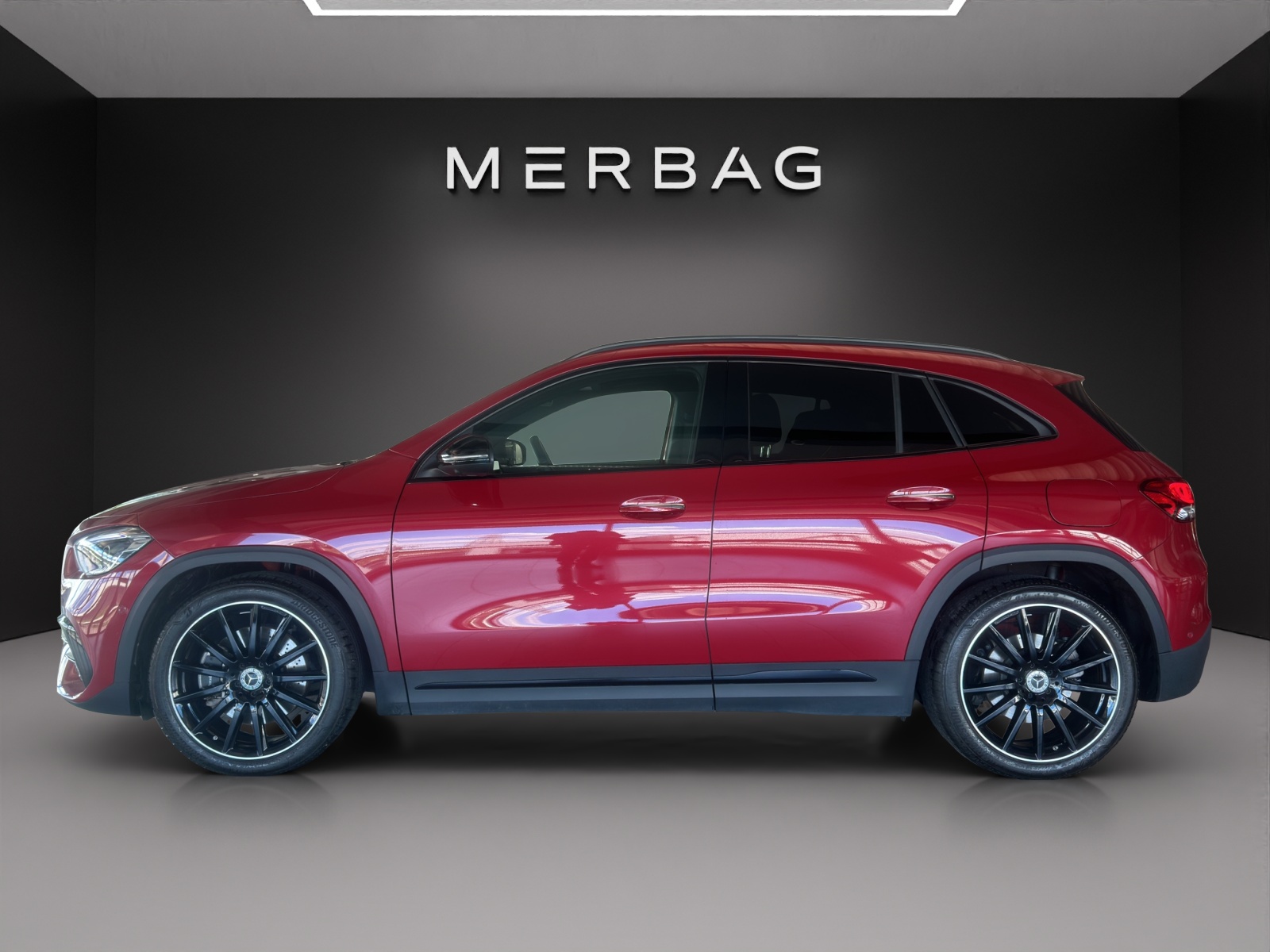 MERCEDES-BENZ GLA 250 AMG Line 4Matic-image-2