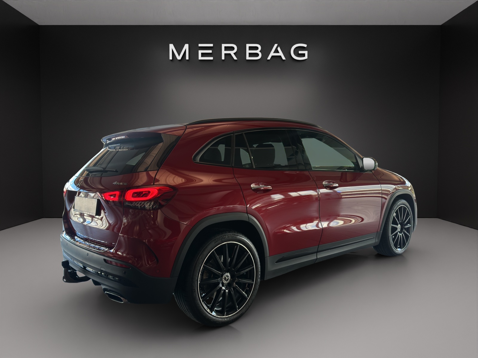 MERCEDES-BENZ GLA 250 AMG Line 4Matic-image-5