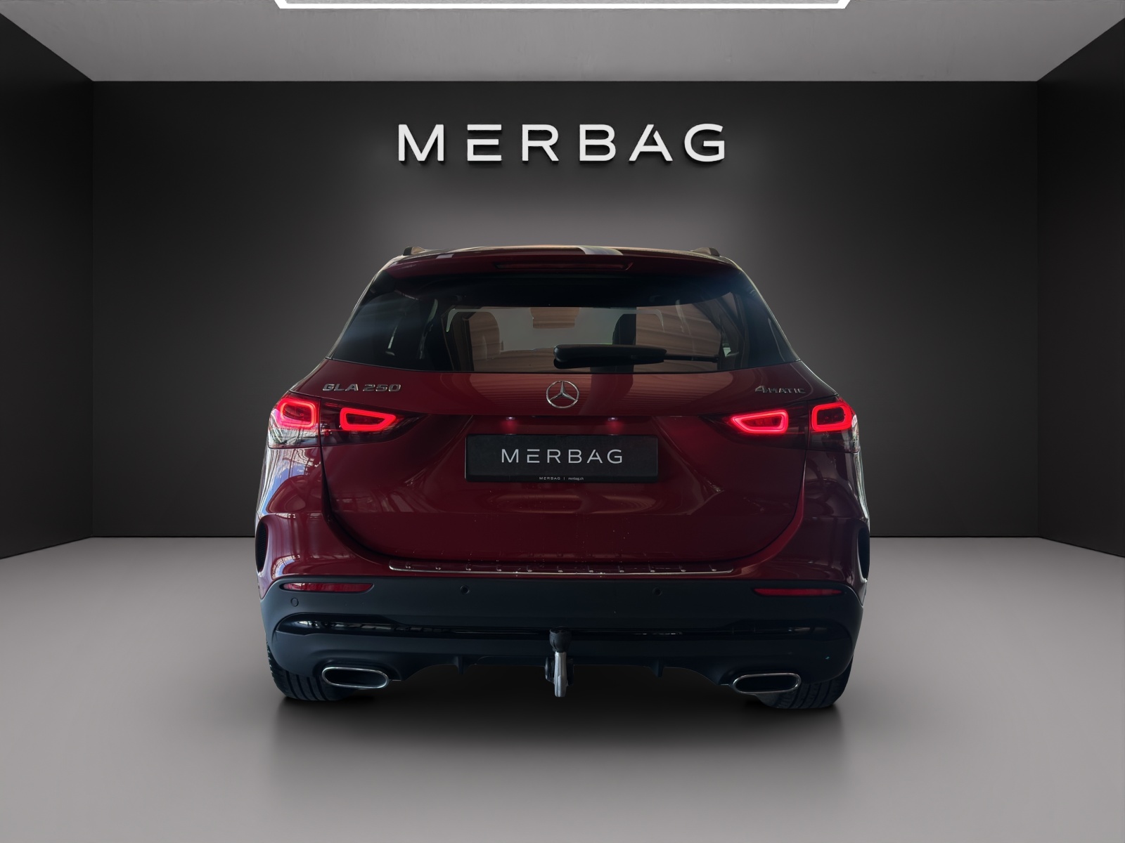 MERCEDES-BENZ GLA 250 AMG Line 4Matic-image-4