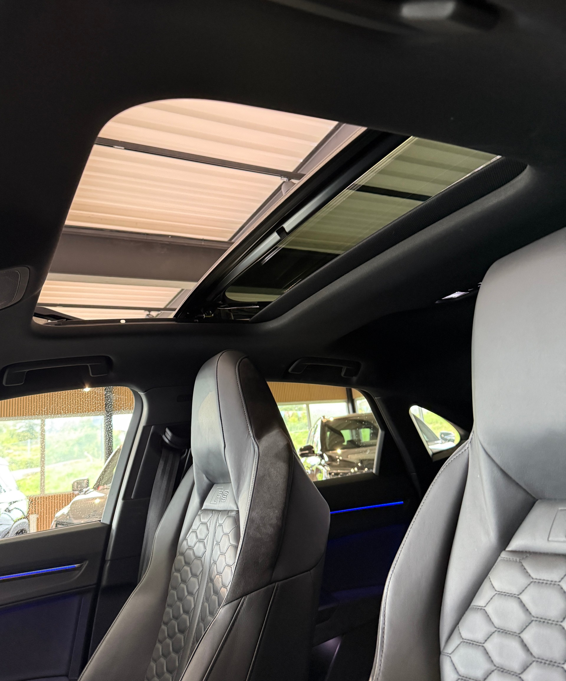 AUDI RS Q3 Sportback quattro S tronic-image-20