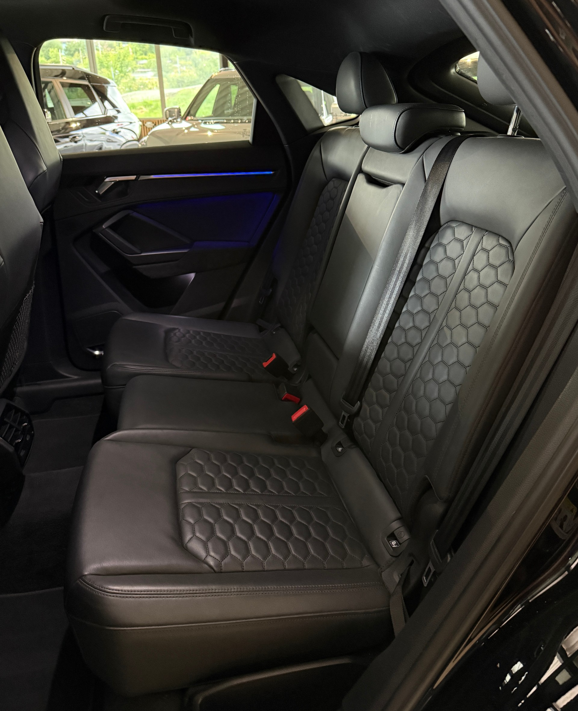 AUDI RS Q3 Sportback quattro S tronic-image-22