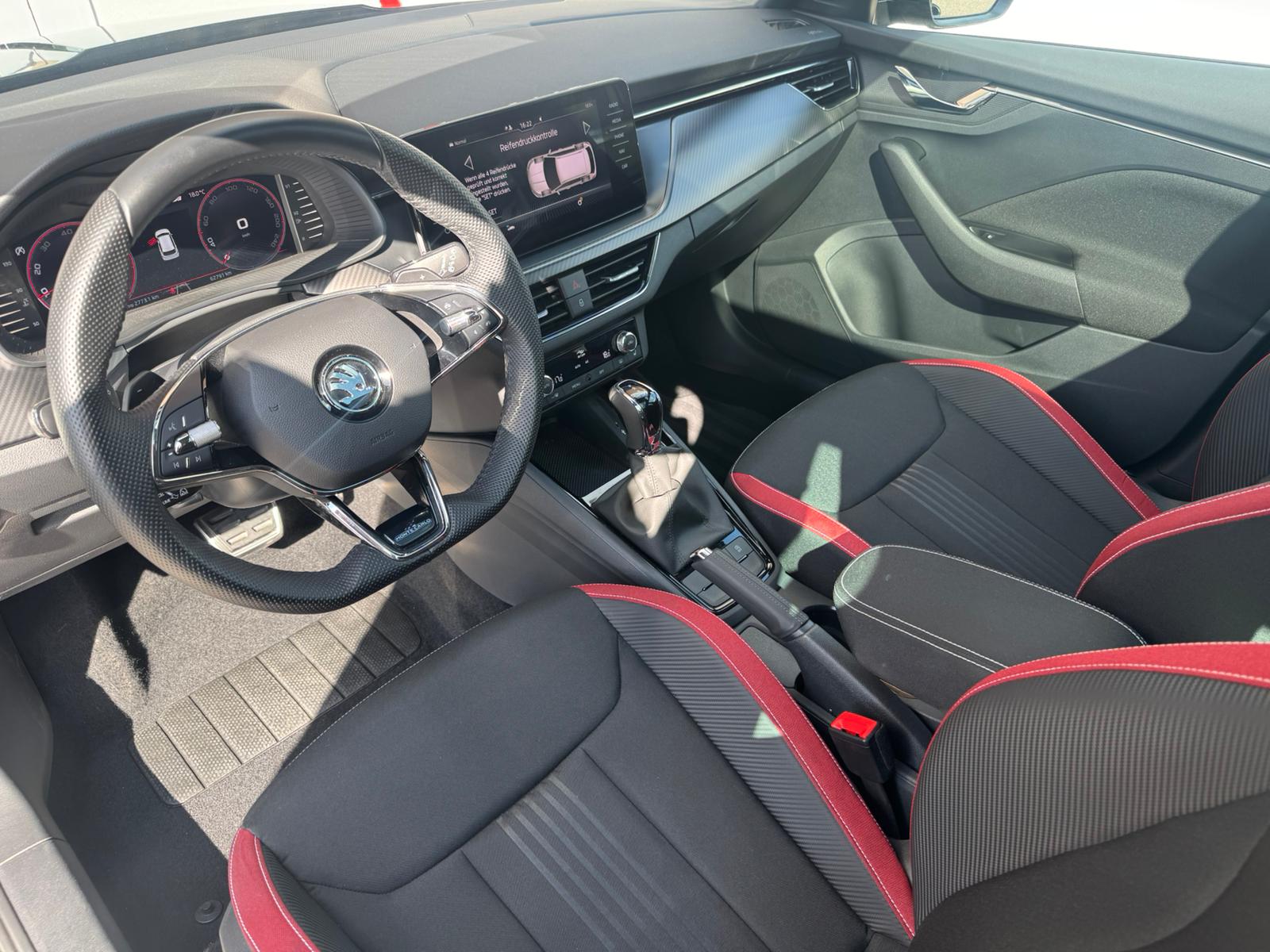SKODA Kamiq 1.5 TSI ACT Monte Carlo DSG-image-13