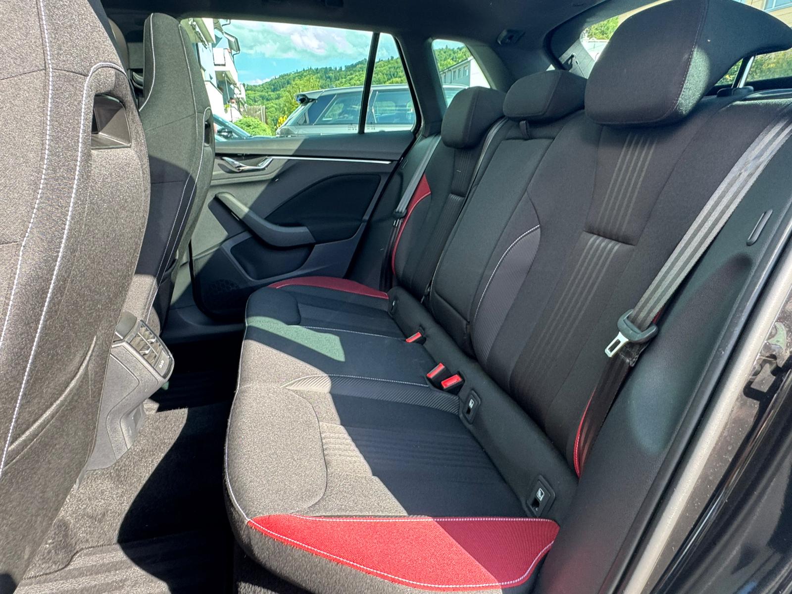 SKODA Kamiq 1.5 TSI ACT Monte Carlo DSG-image-18