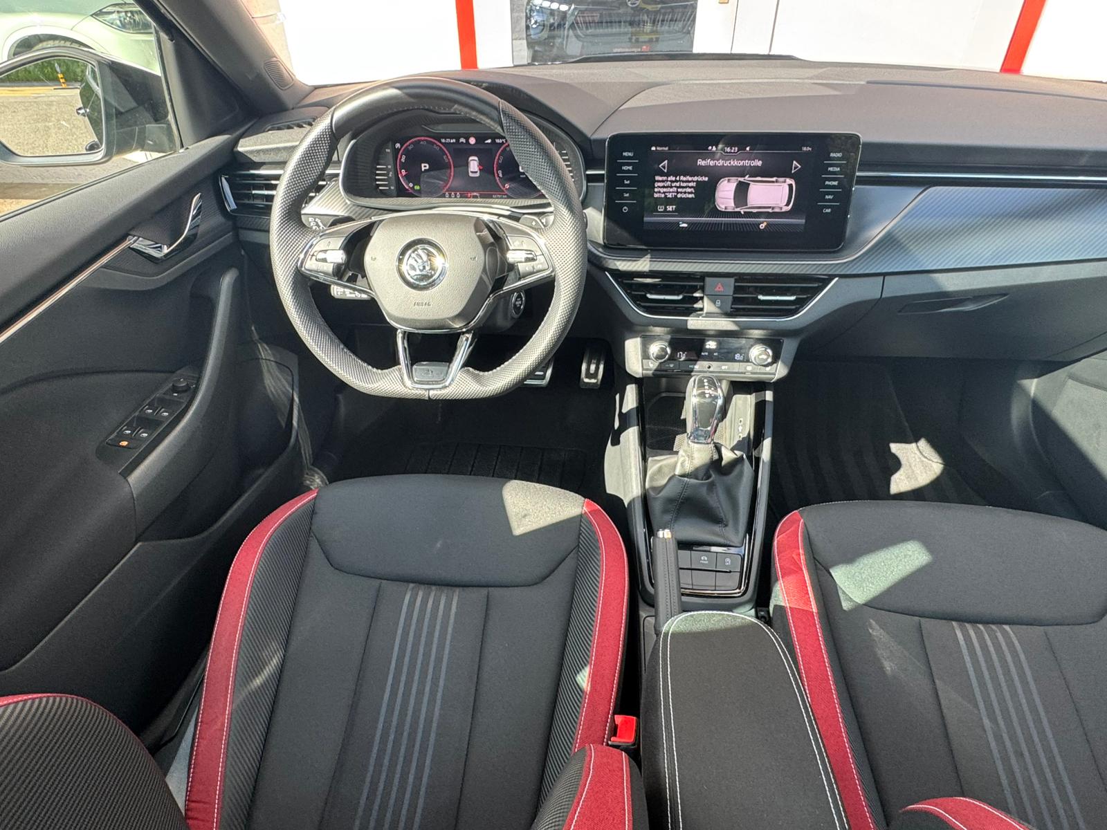 SKODA Kamiq 1.5 TSI ACT Monte Carlo DSG-image-12