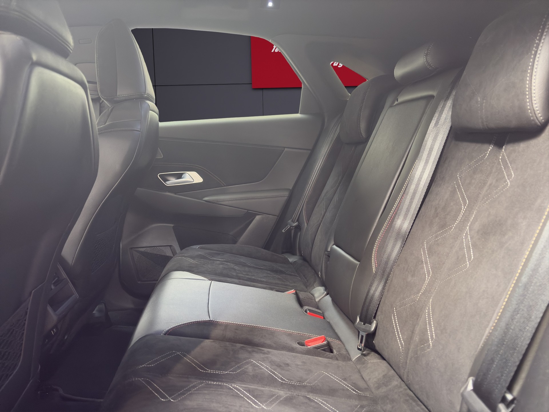 DS AUTOMOBILES DS7 1.5 BlueHDi Pallas-image-5