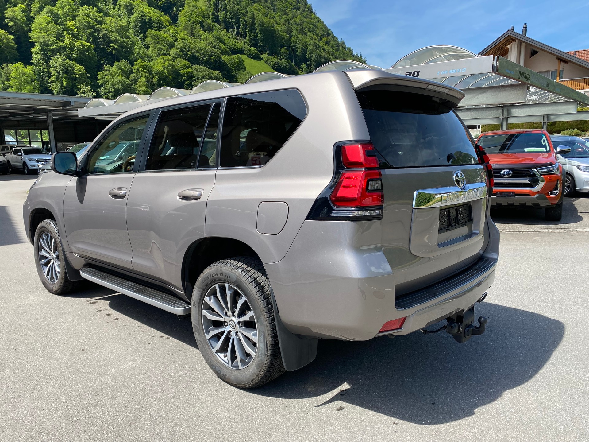 TOYOTA Land Cruiser 2.8TD Premium Automatic-image-12