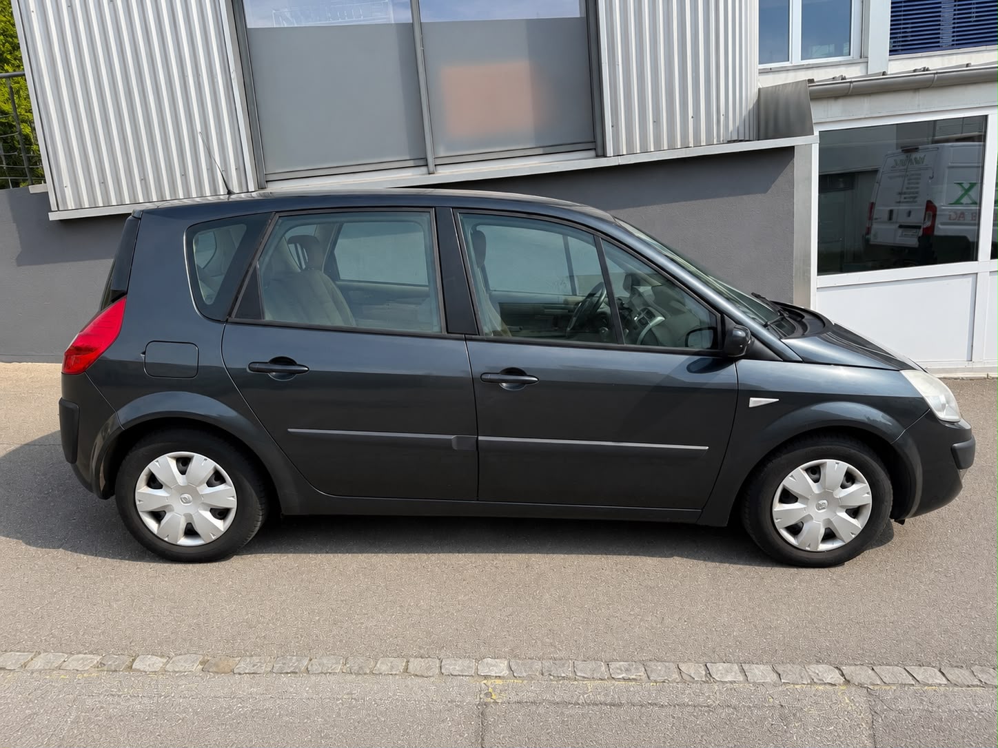 RENAULT Scénic 1.6 16V Fairway-image-4