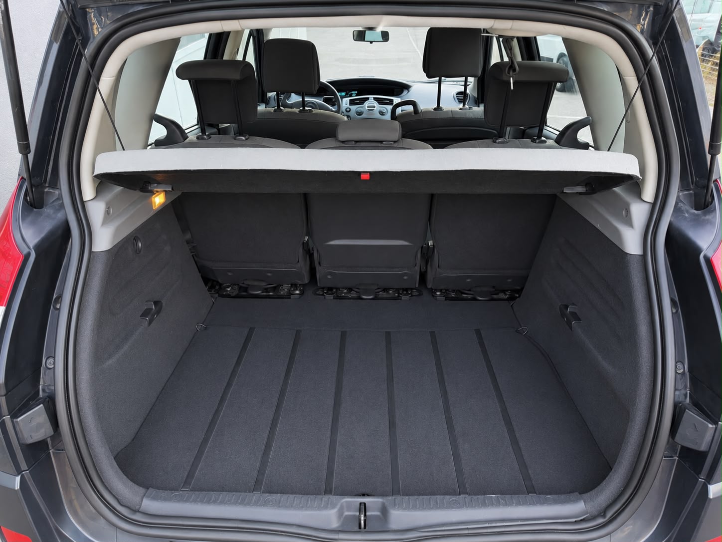 RENAULT Scénic 1.6 16V Fairway-image-7