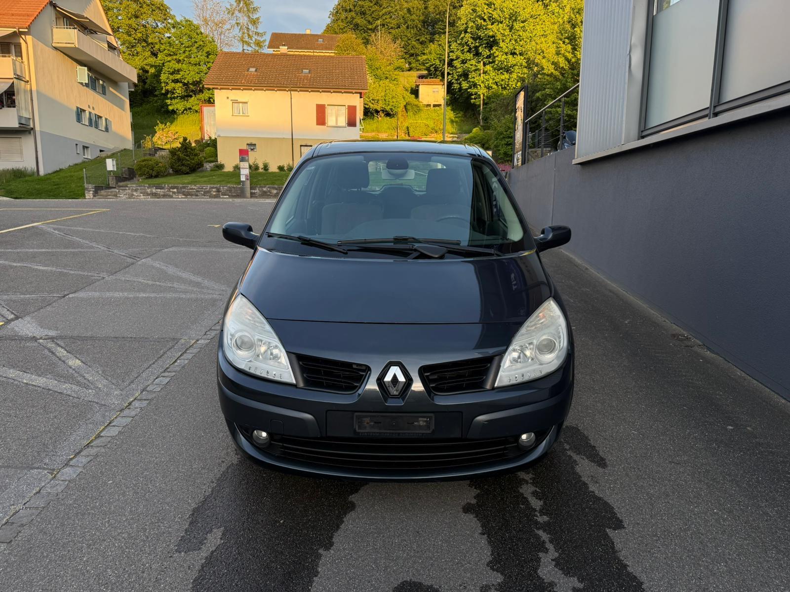 RENAULT Scénic 1.6 16V Fairway-image-1