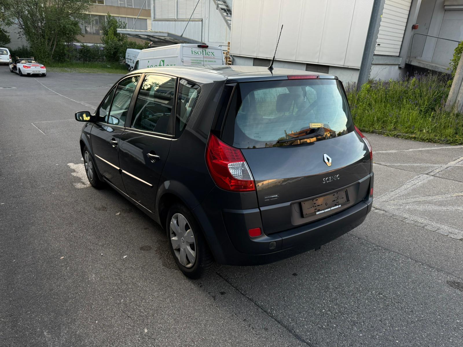 RENAULT Scénic 1.6 16V Fairway-image-6
