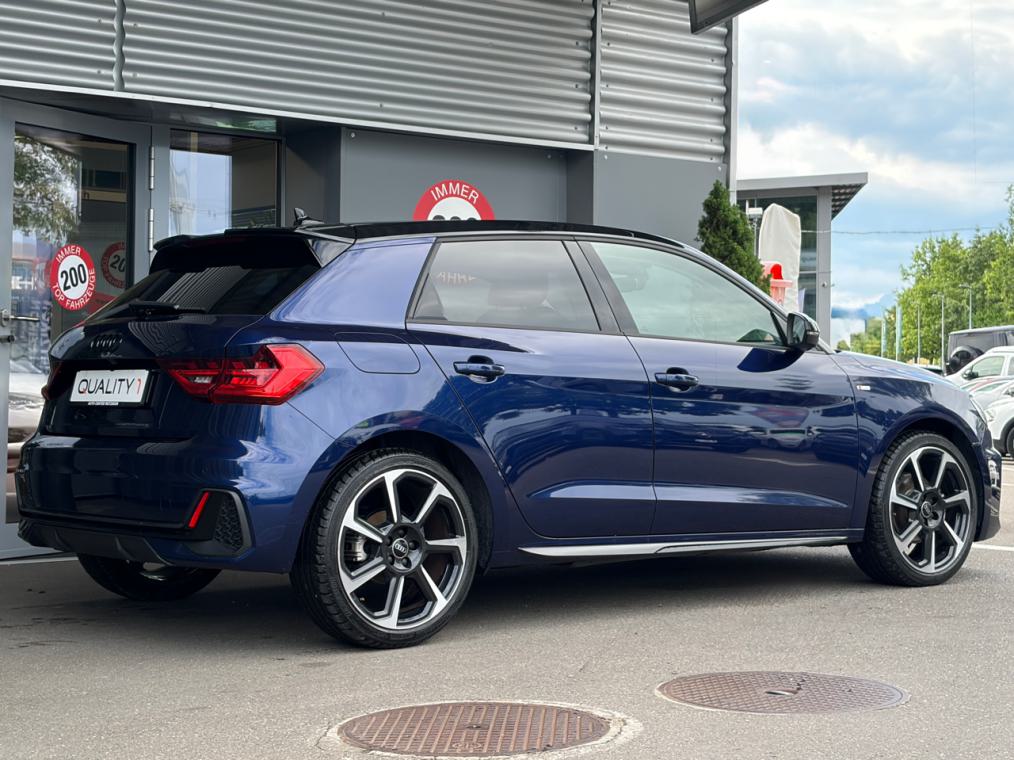 AUDI A1 Sportback 30 TFSi S Line Black Edition-showroom-element-2