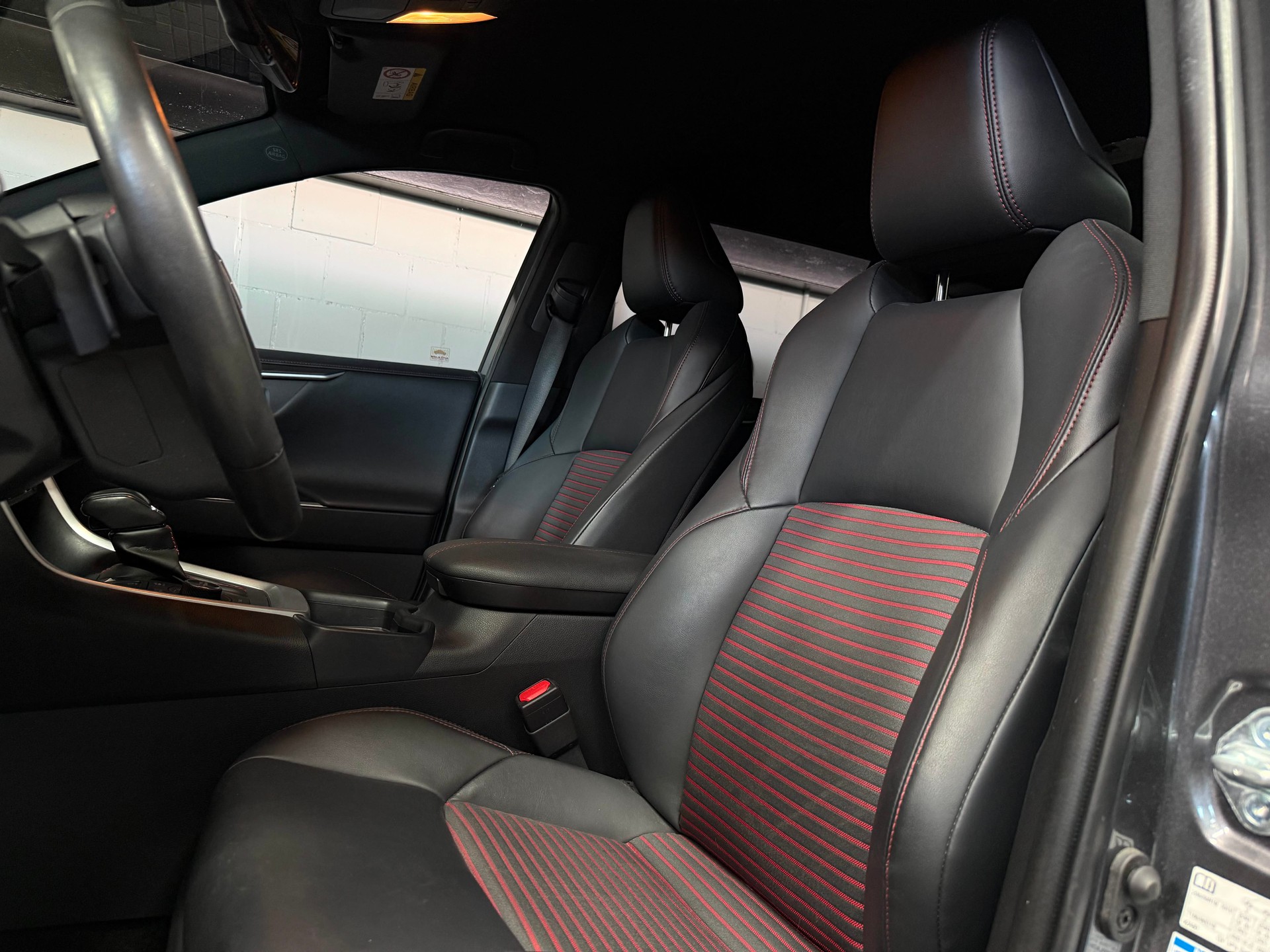 SUZUKI Across 2.5 Plug-in-Hybrid Compact Top E-CVT / TECHNOLOGIE TOYOTA RAV4 / Full Option-image-11
