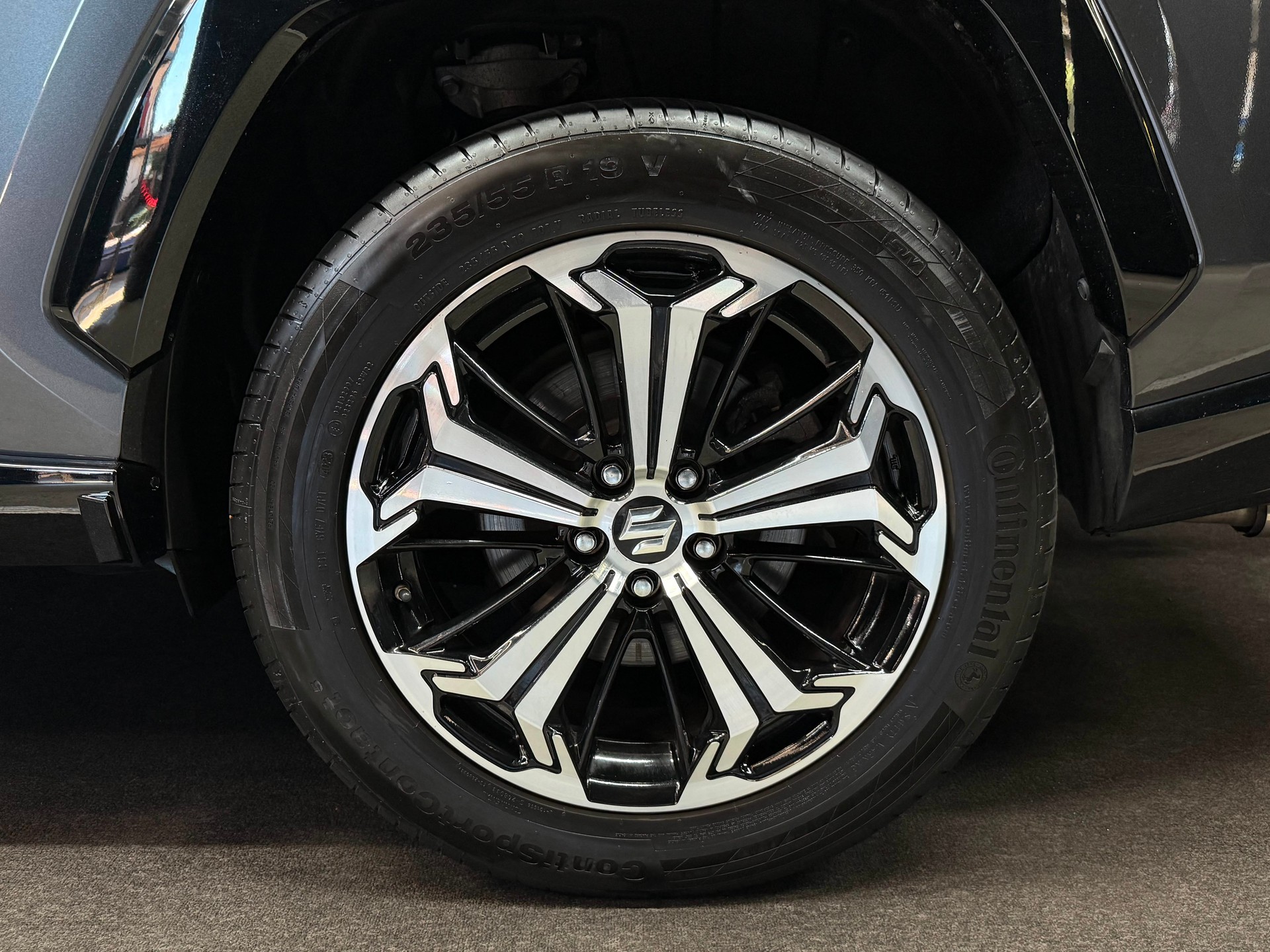 SUZUKI Across 2.5 Plug-in-Hybrid Compact Top E-CVT / TECHNOLOGIE TOYOTA RAV4 / Full Option-image-8