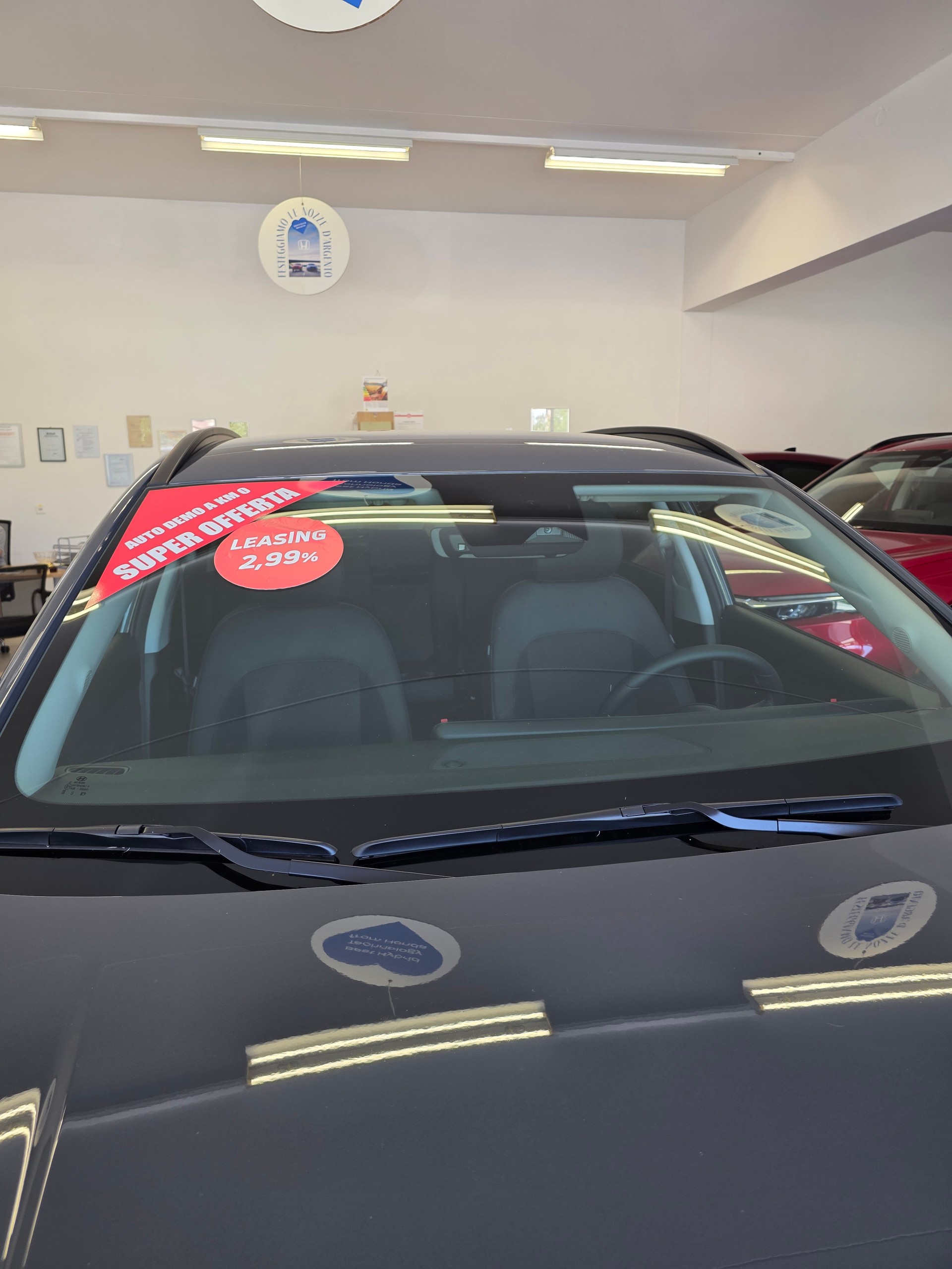 HYUNDAI KONA-image-1