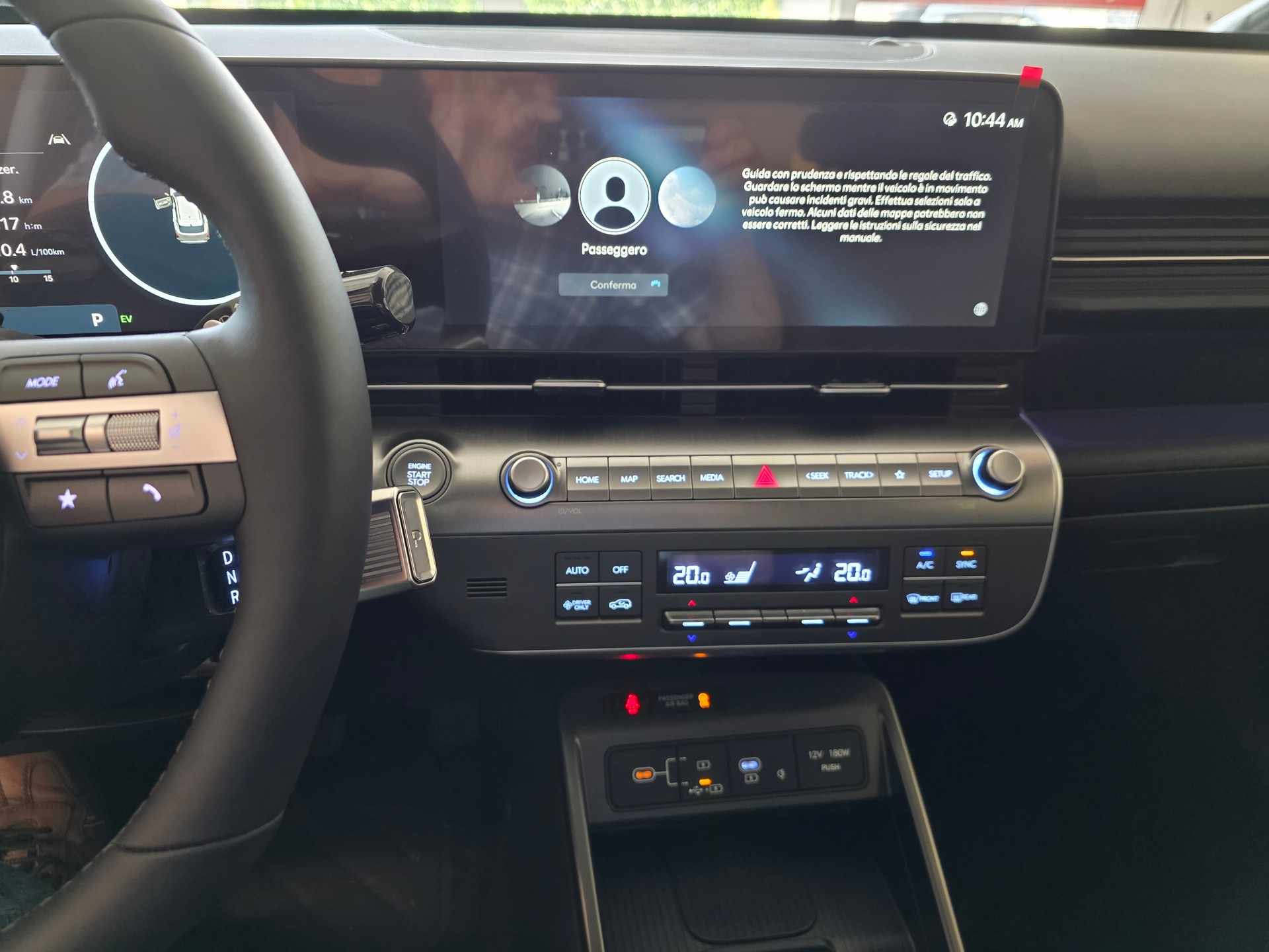 HYUNDAI KONA-image-9