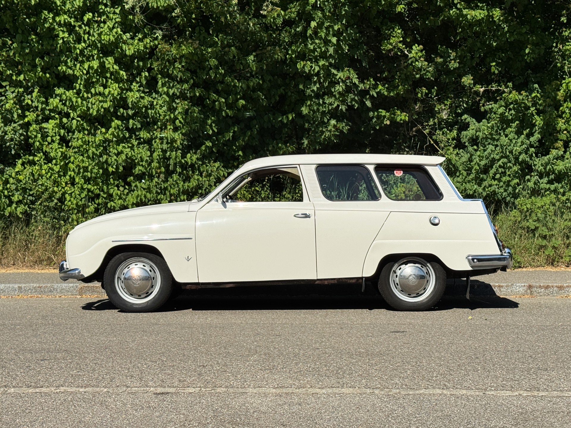 SAAB 95 V4-showroom-element-2