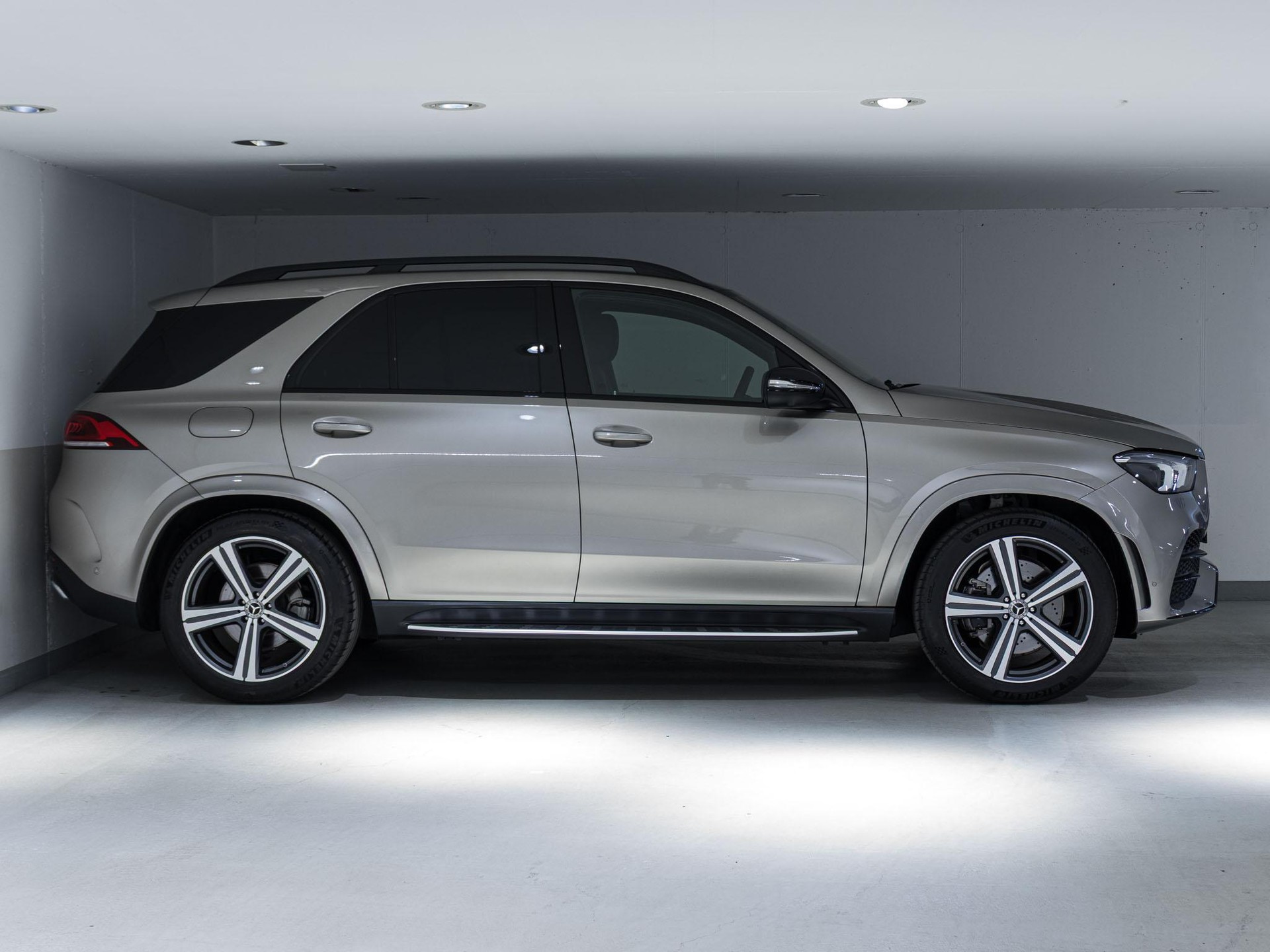 MERCEDES-BENZ GLE 400 d 4MATIC-image-1