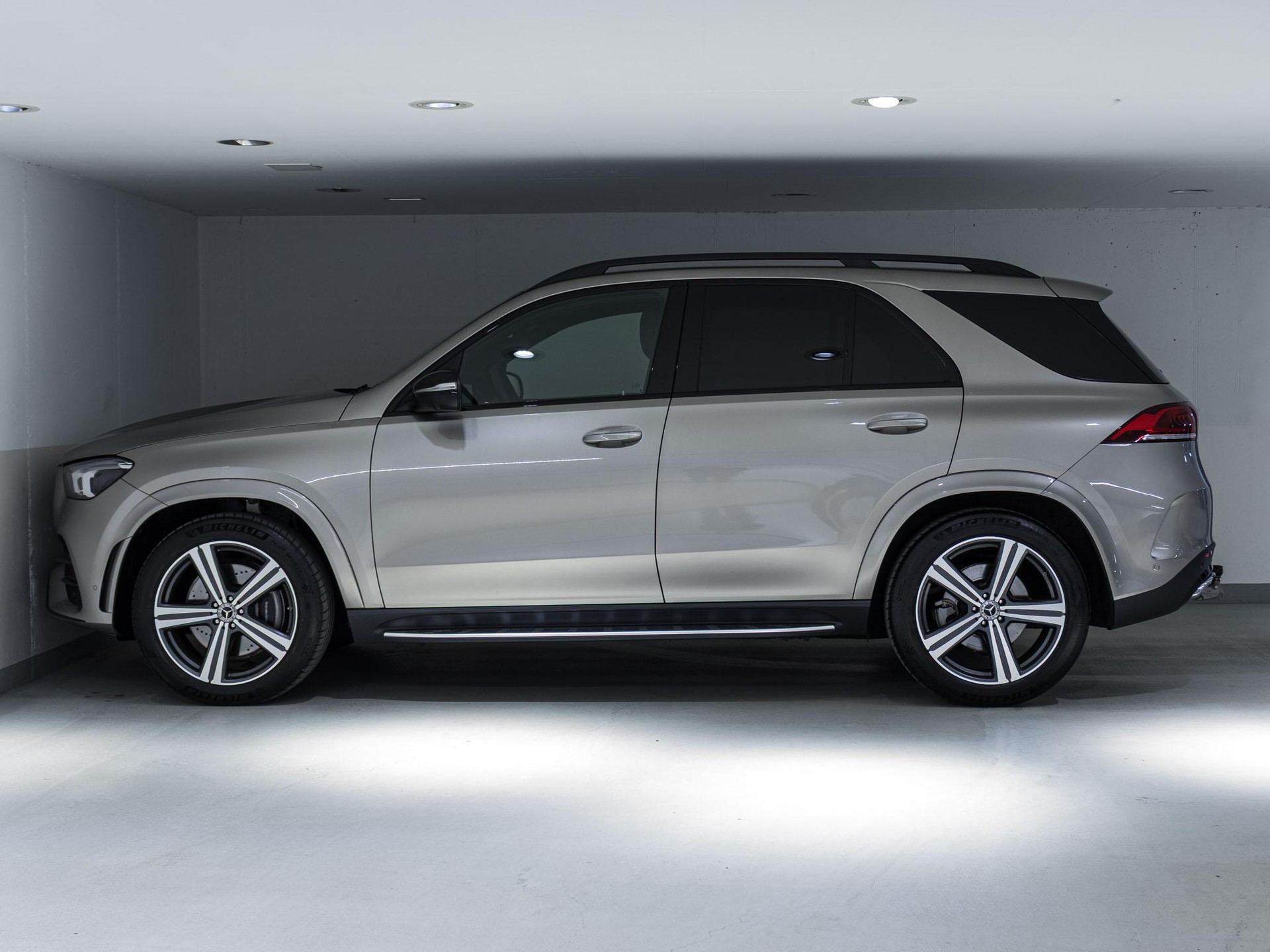 MERCEDES-BENZ GLE 400 d 4MATIC-image-4