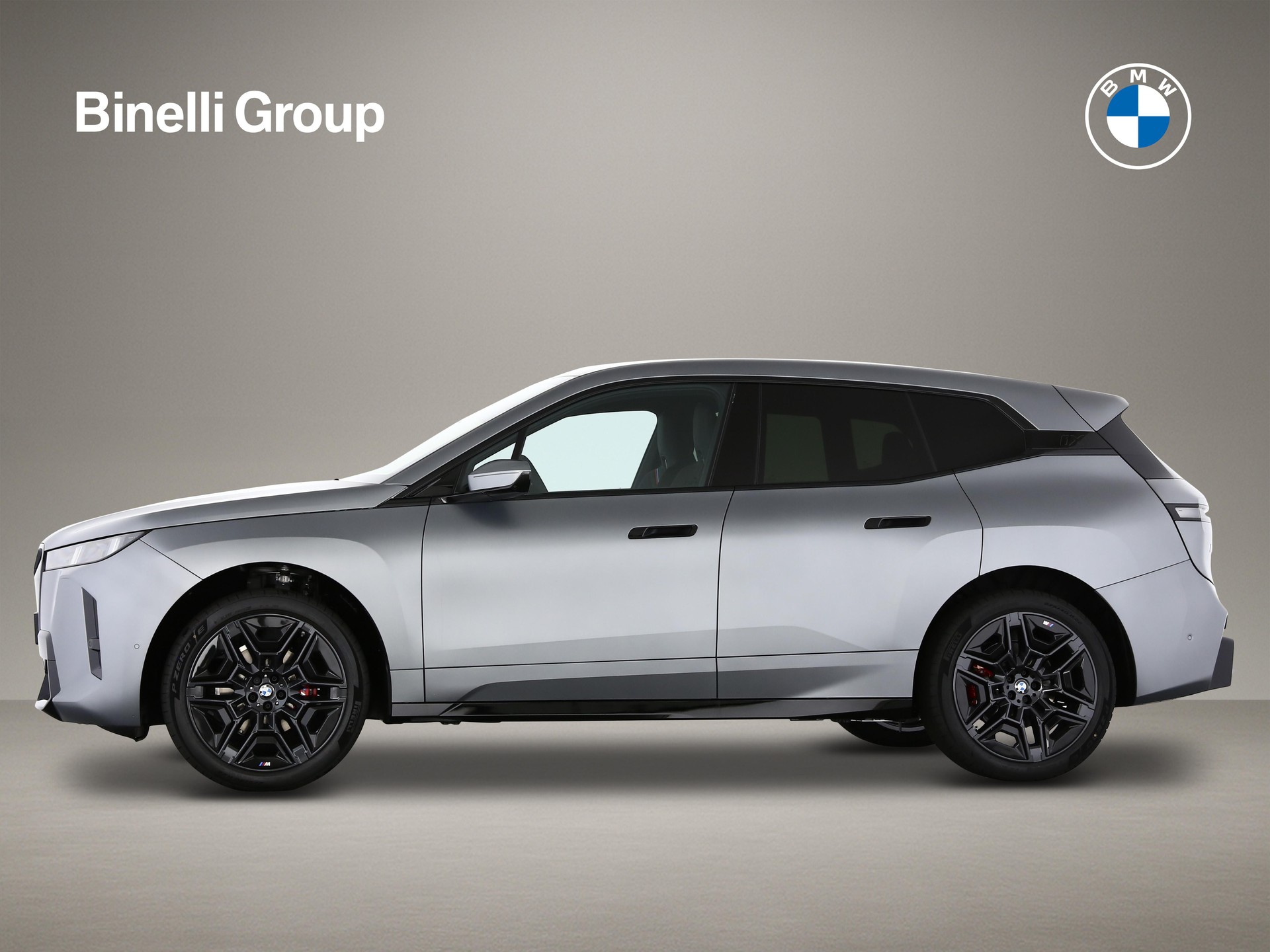 BMW iX xDrive60-showroom-element-2