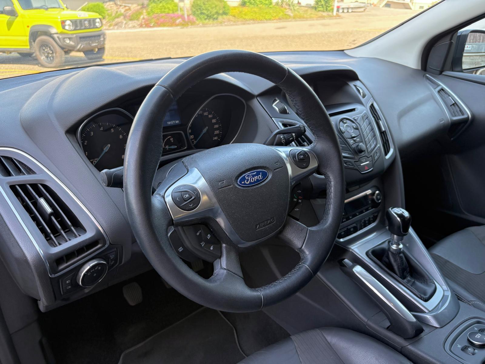 FORD Focus 1.6 SCTi Titanium-image-6