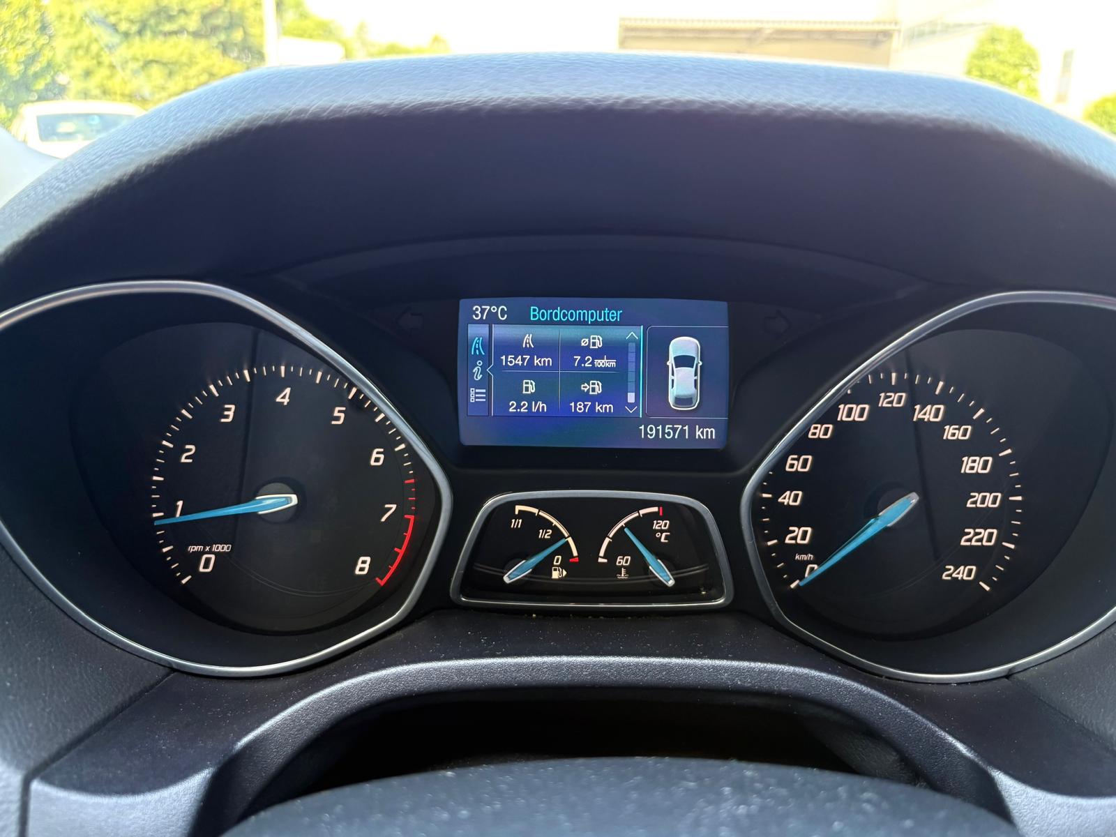 FORD Focus 1.6 SCTi Titanium-image-7